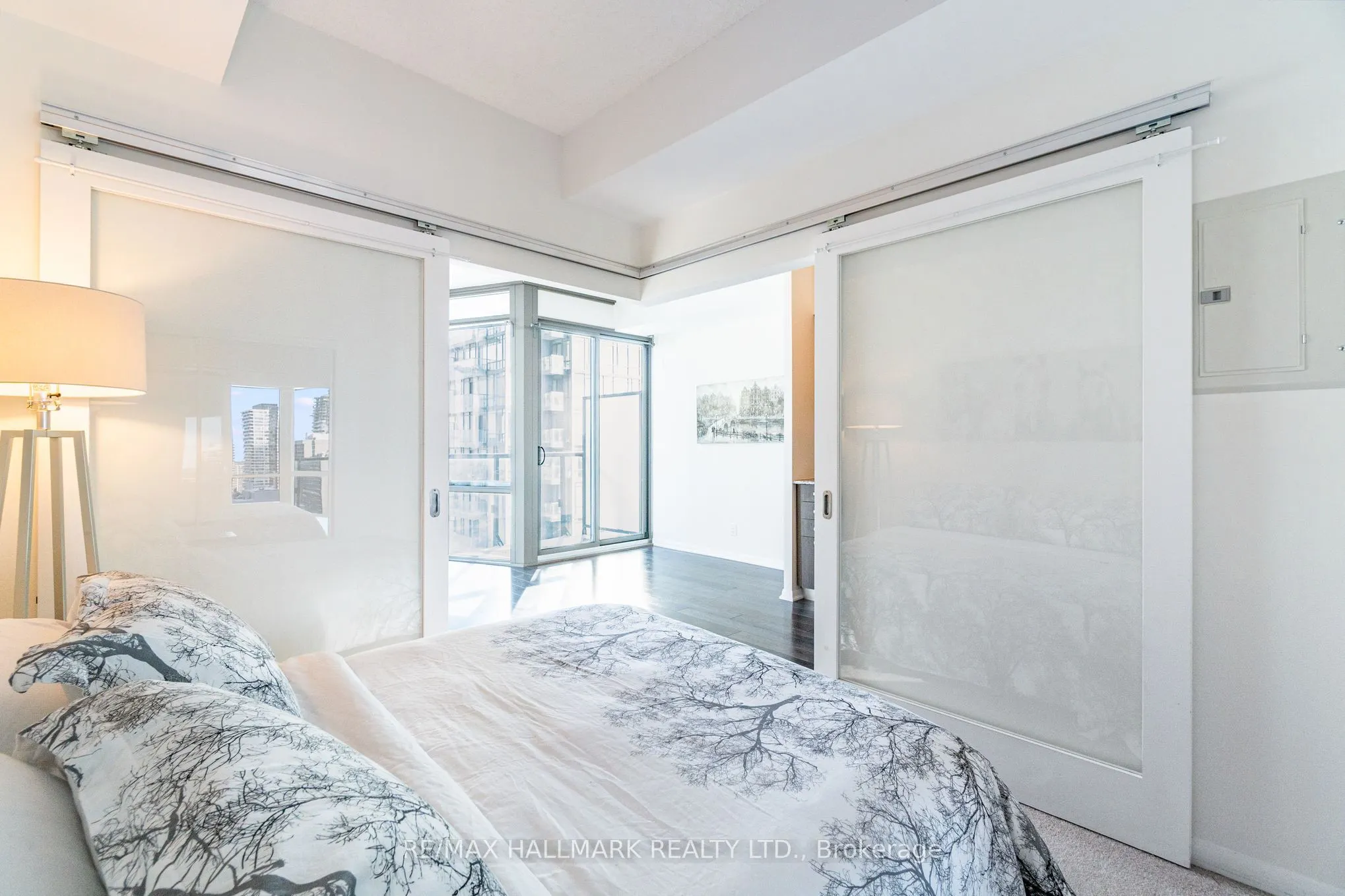 832 Bay Street #2307