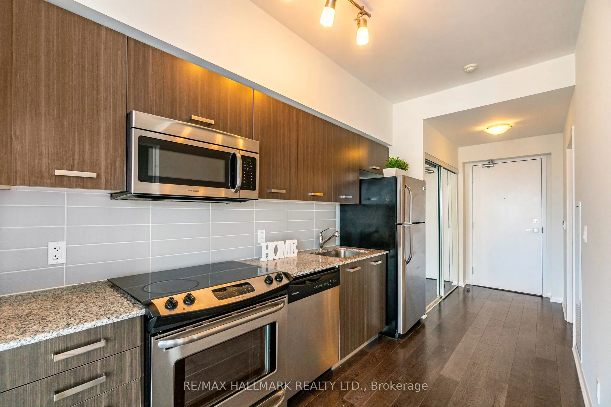 832 Bay Street #2307