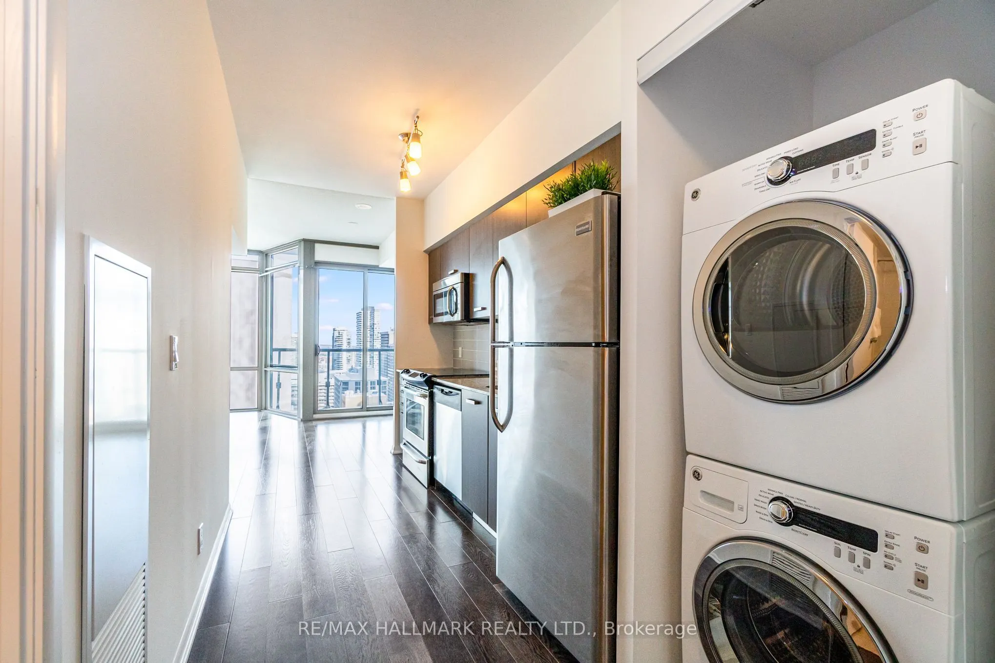 832 Bay Street #2307