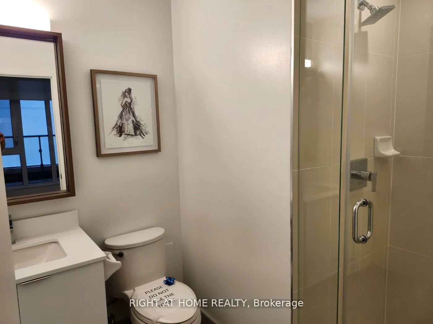 543 Richmond Street W #221