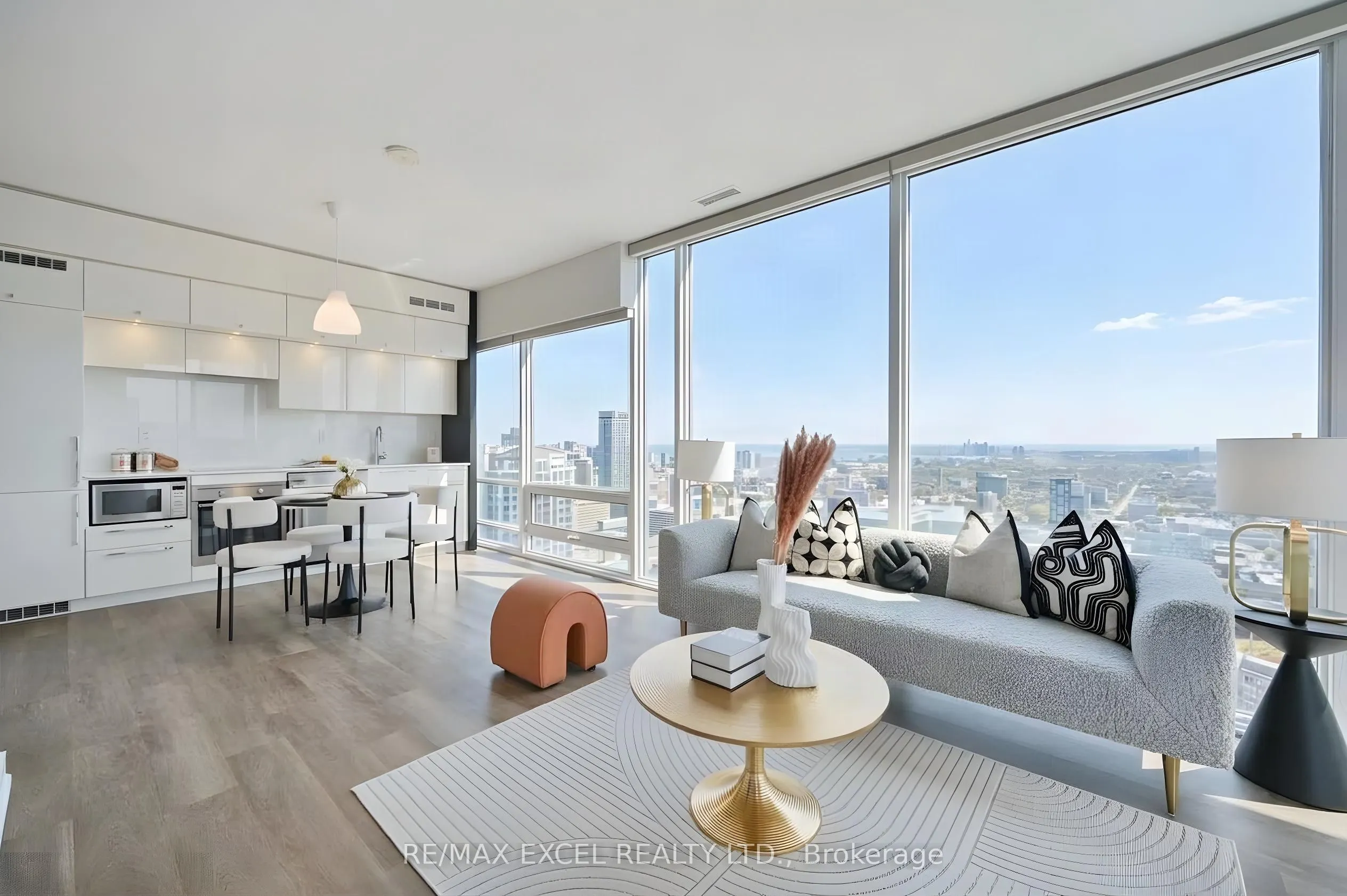 15 Grenville Street #5004