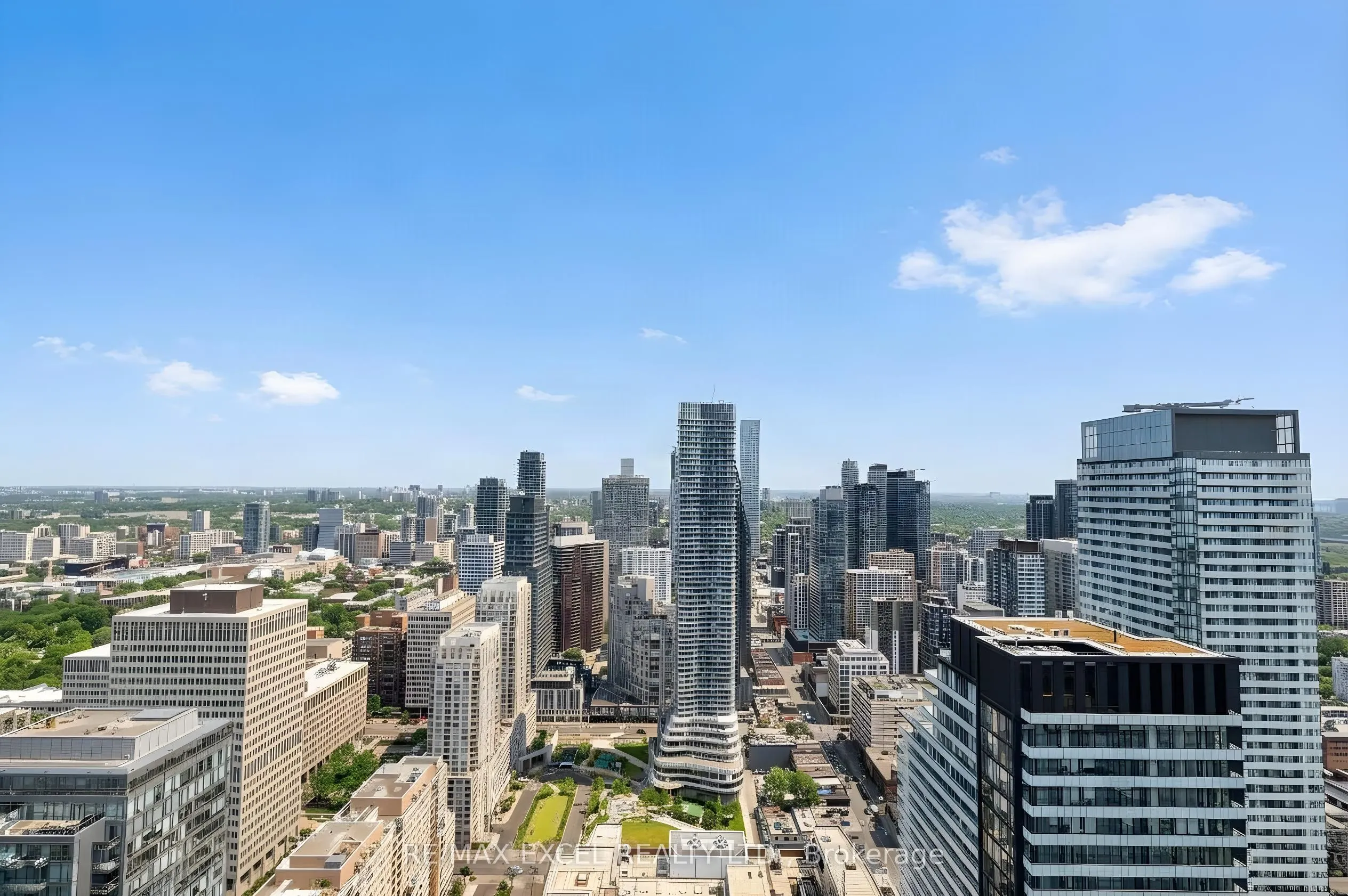 15 Grenville Street #5004