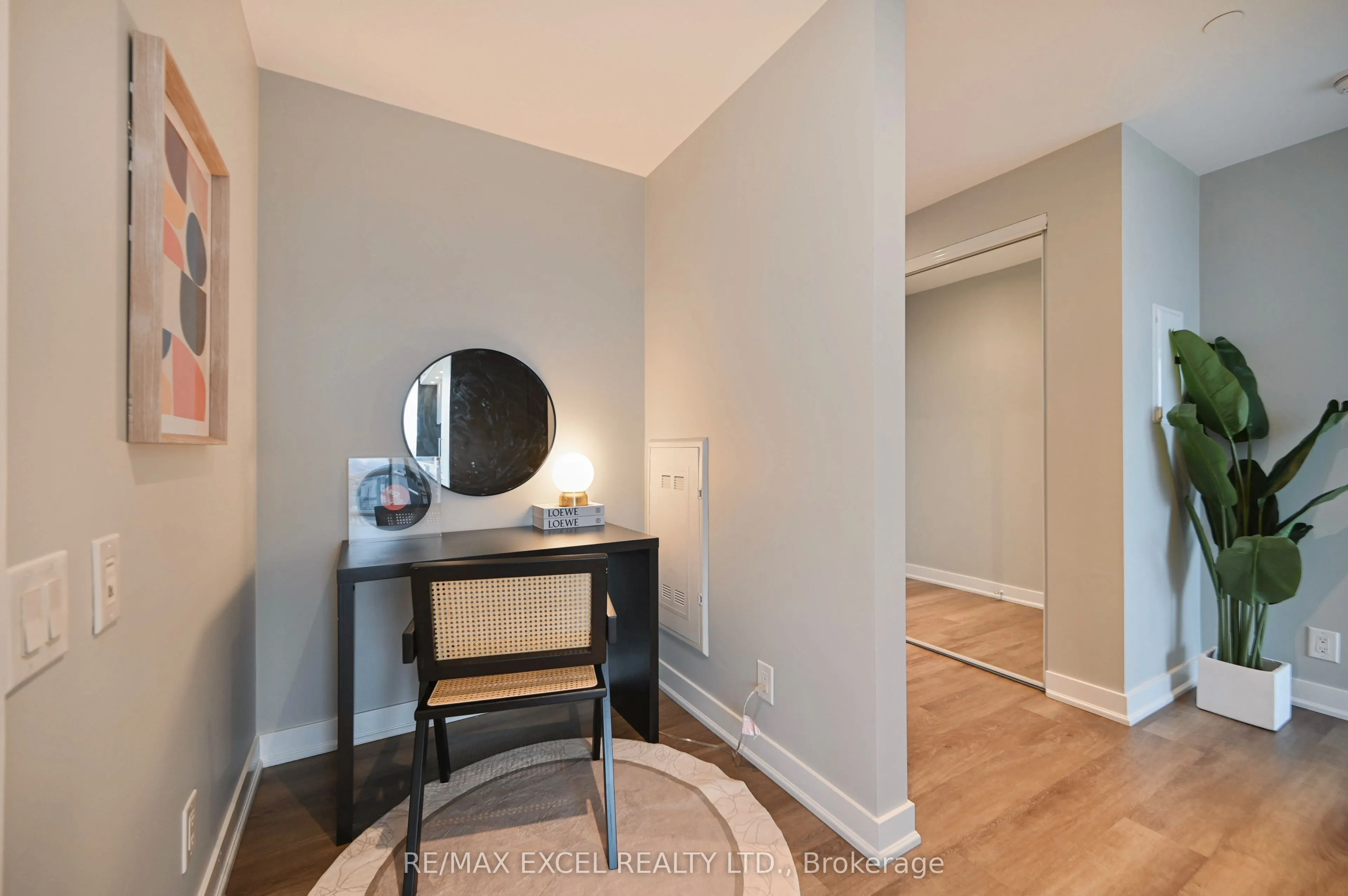 15 Grenville Street #5004