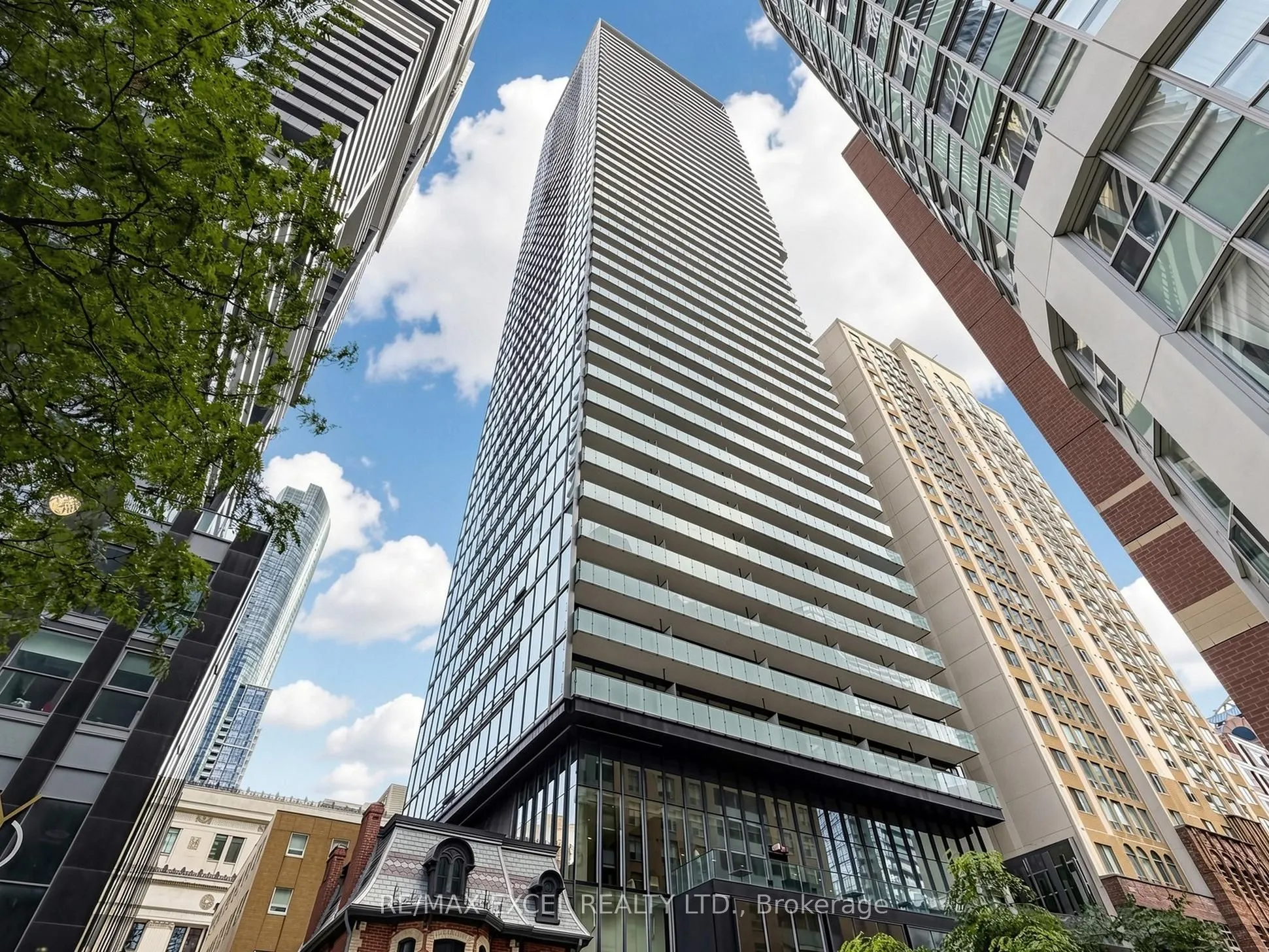 15 Grenville Street #5004