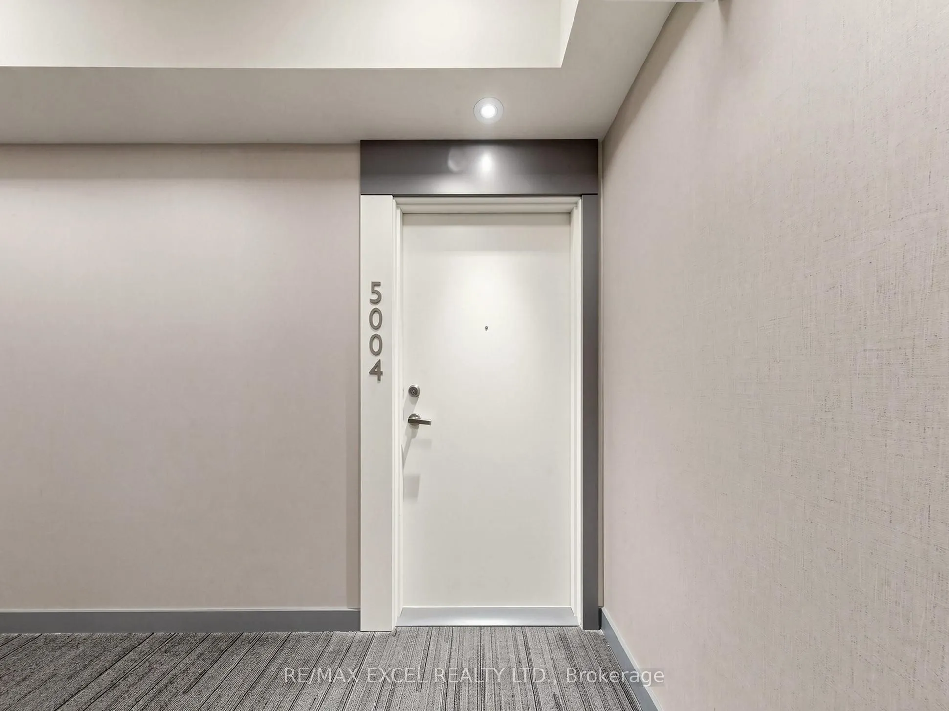 15 Grenville Street #5004