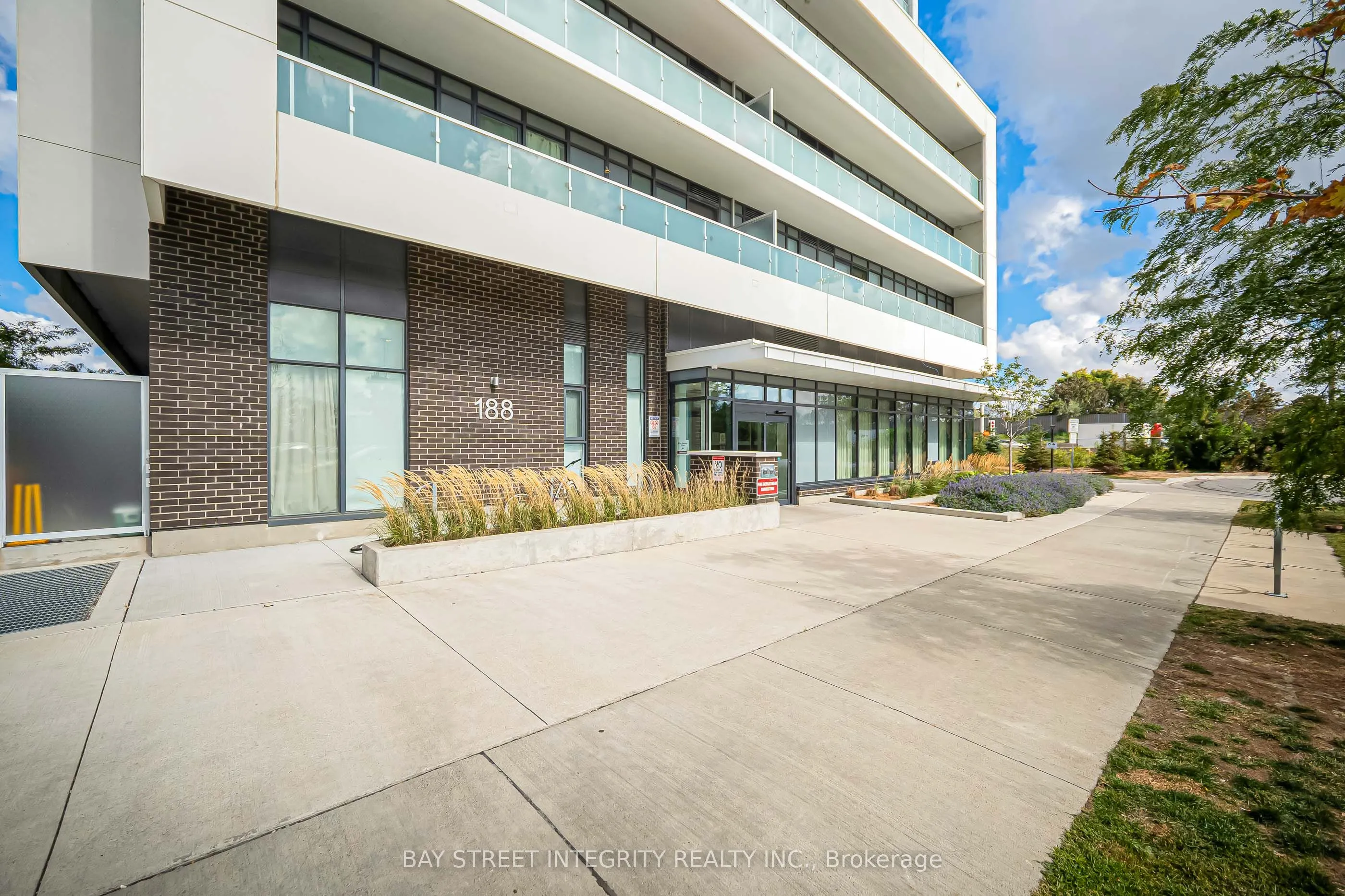 188 Fairview Mall Drive #801