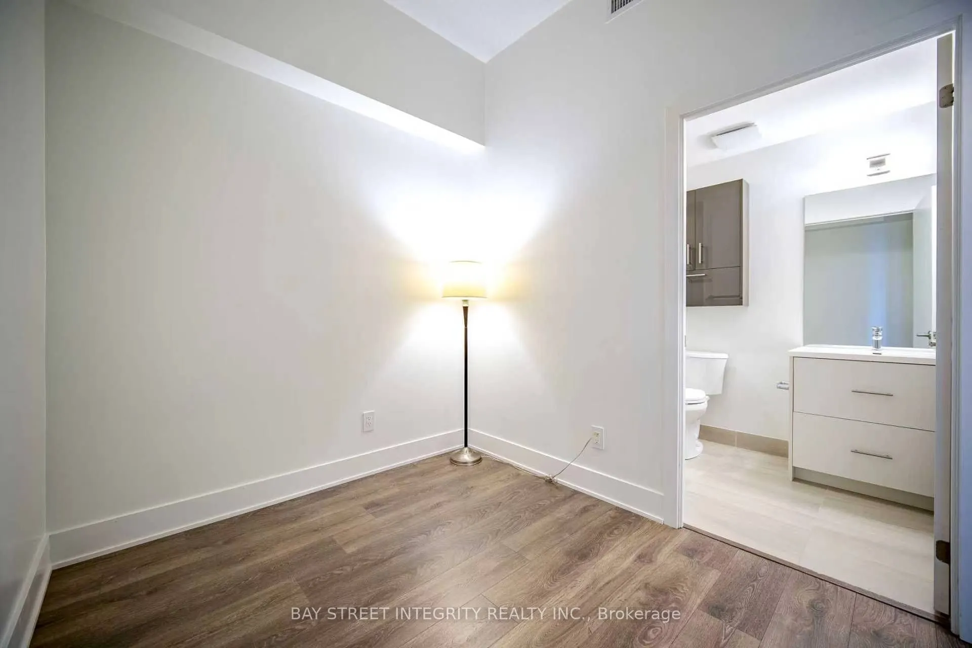 188 Fairview Mall Drive #801