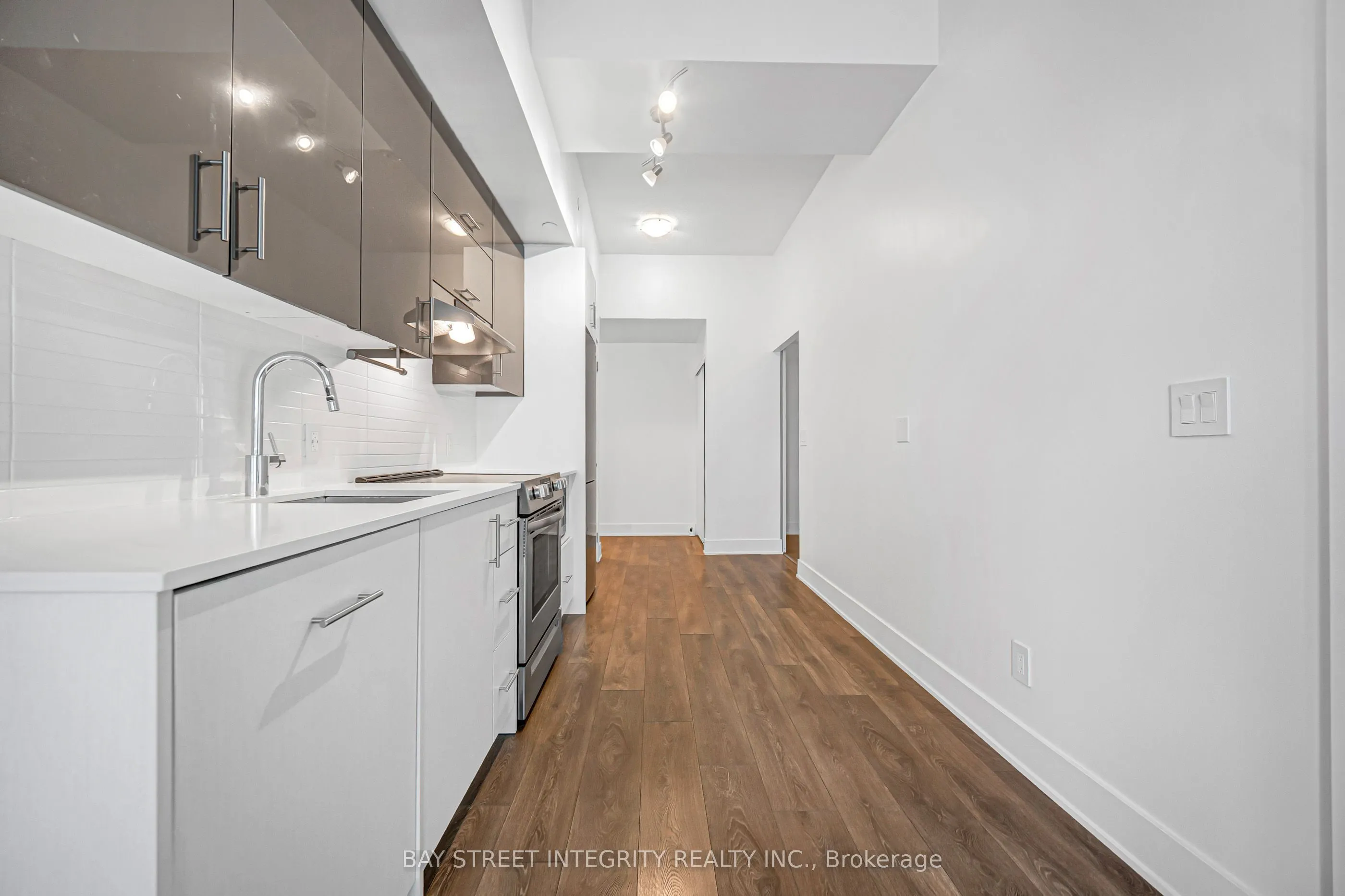 188 Fairview Mall Drive #801
