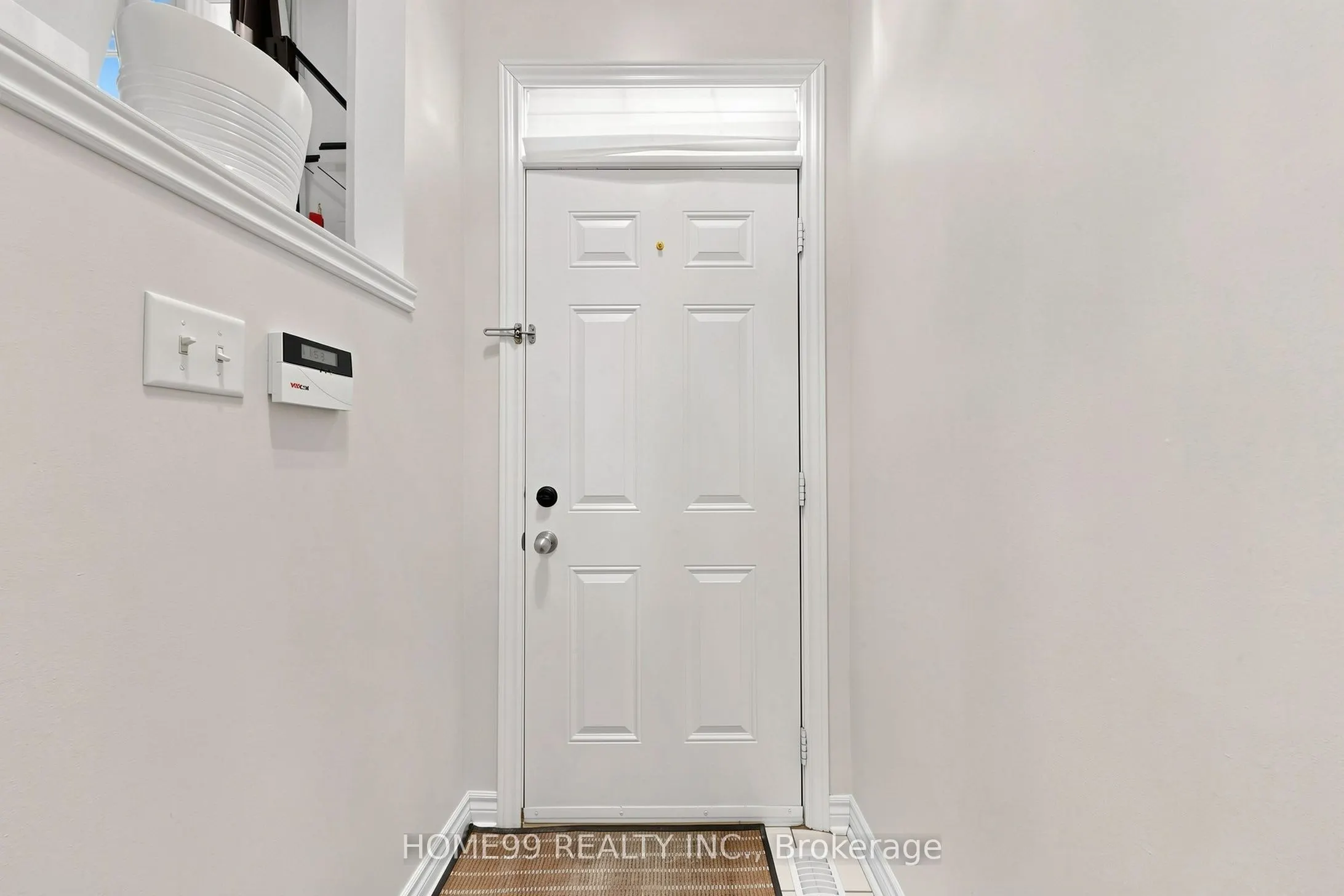 136A Finch Avenue W