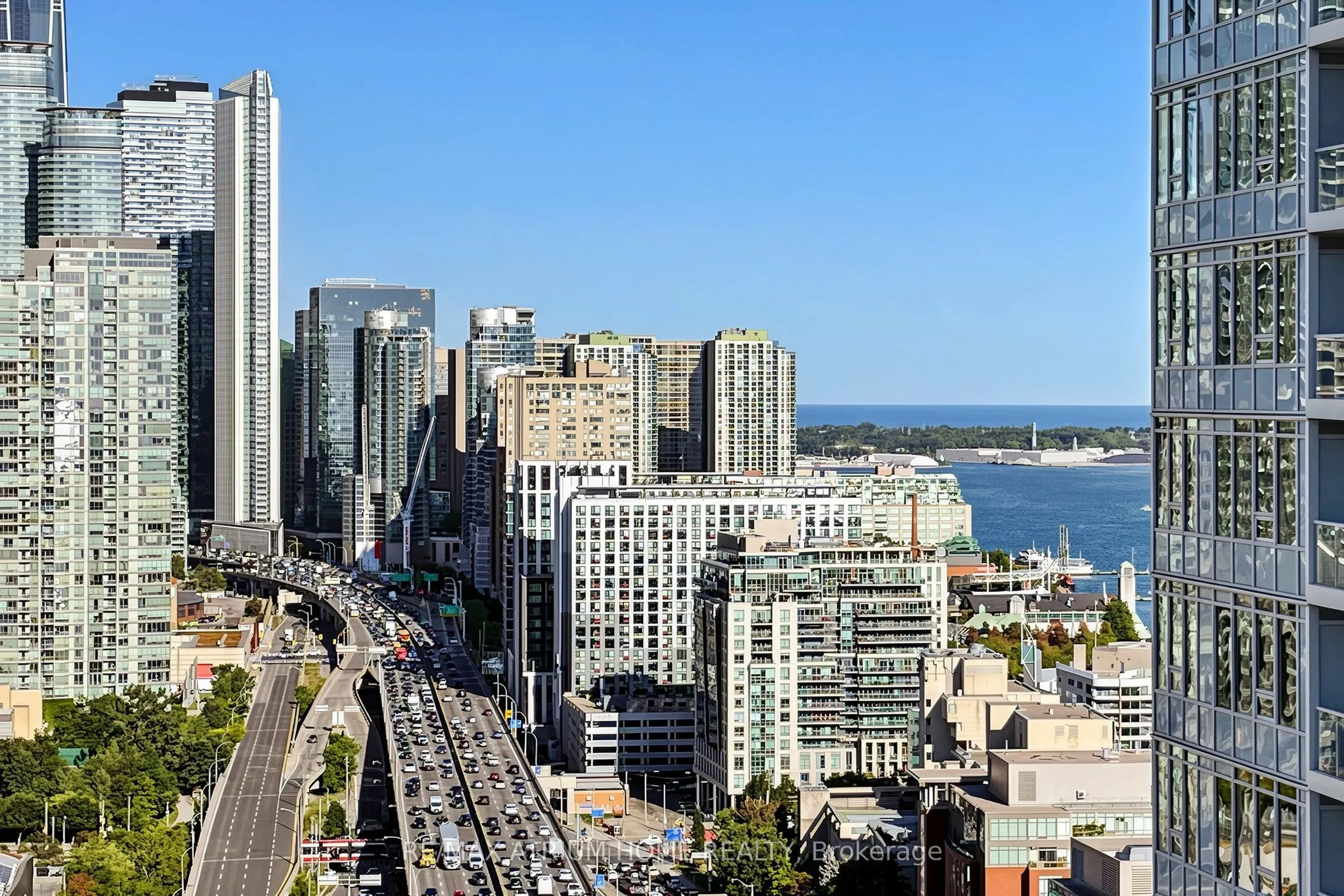 19 Bathurst Street #3206