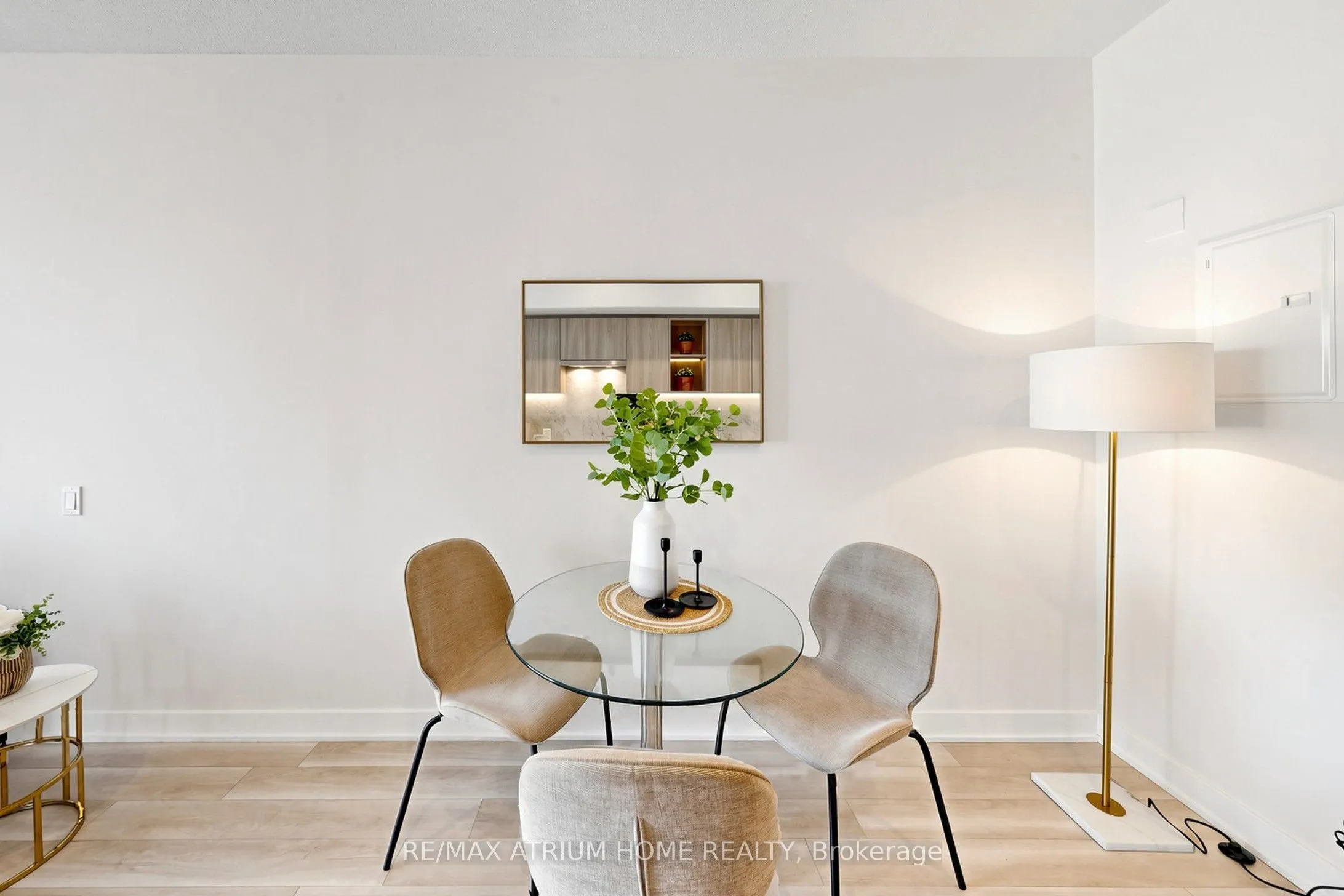 19 Bathurst Street #3206