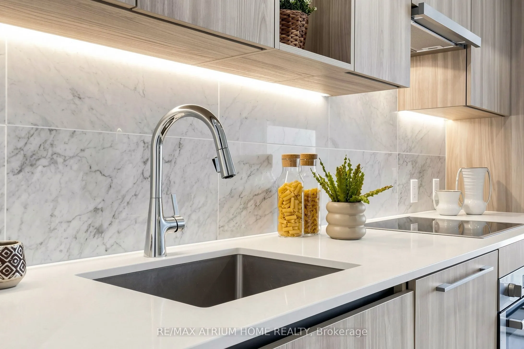 19 Bathurst Street #3206