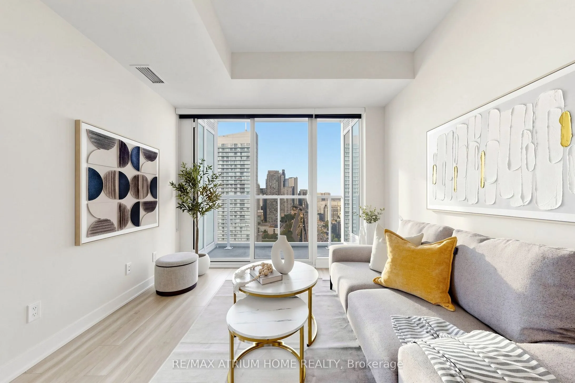 19 Bathurst Street #3206