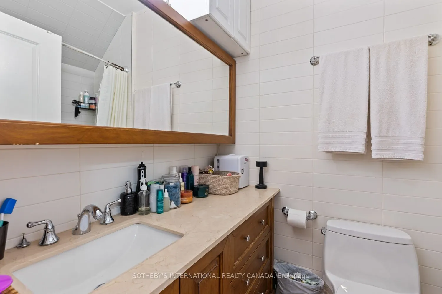 8 Highbourne Road #1