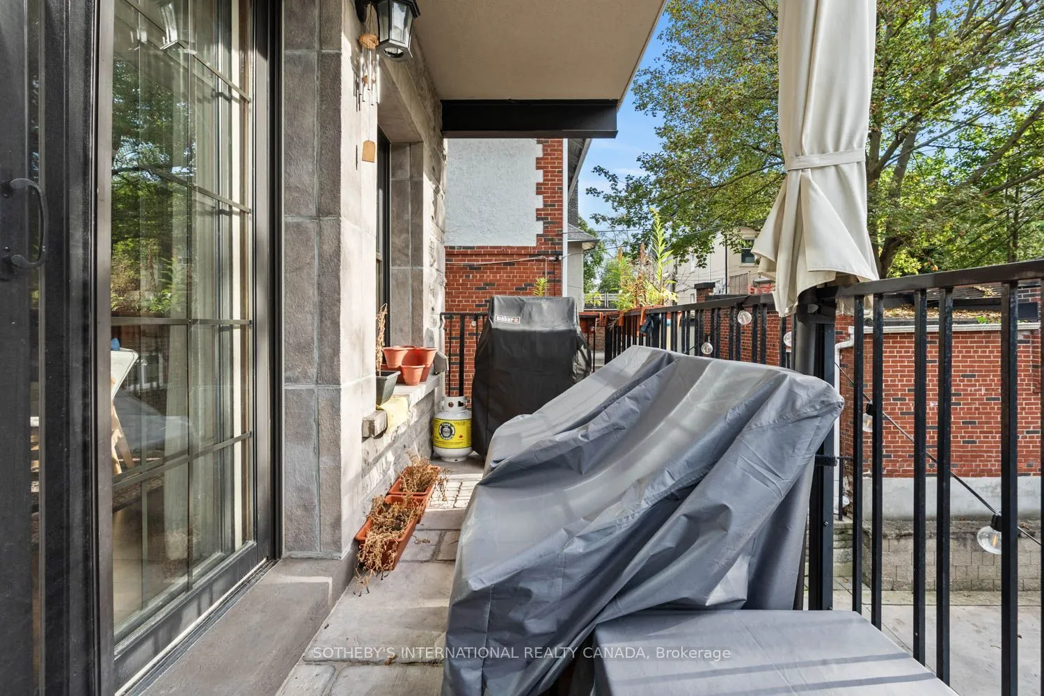 8 Highbourne Road #1