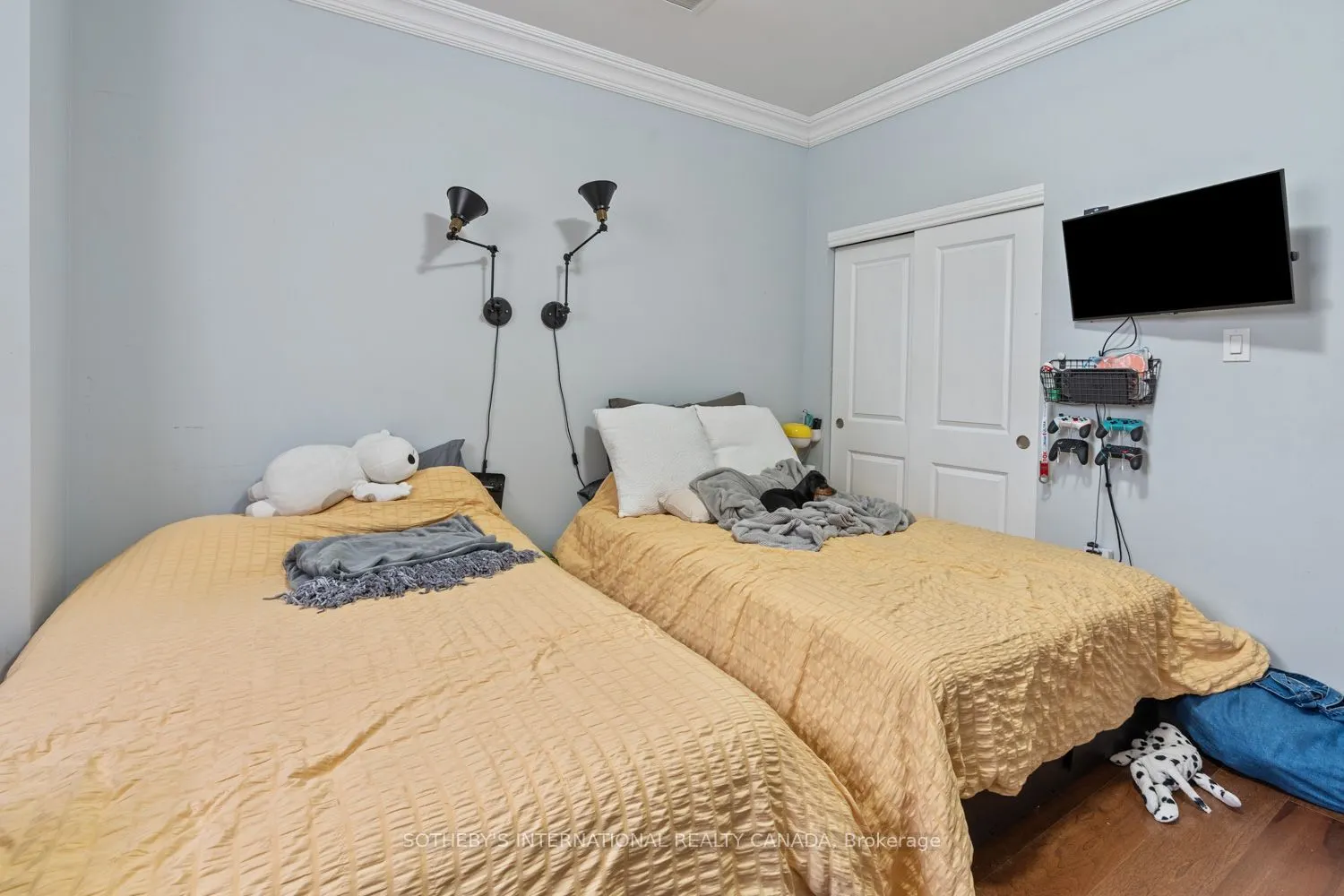 8 Highbourne Road #1