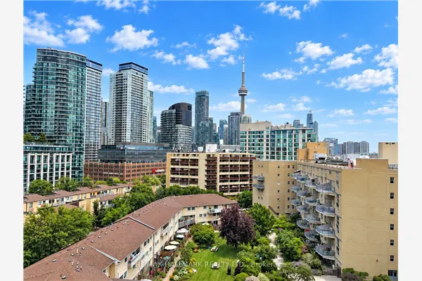 90 Stadium Road #905