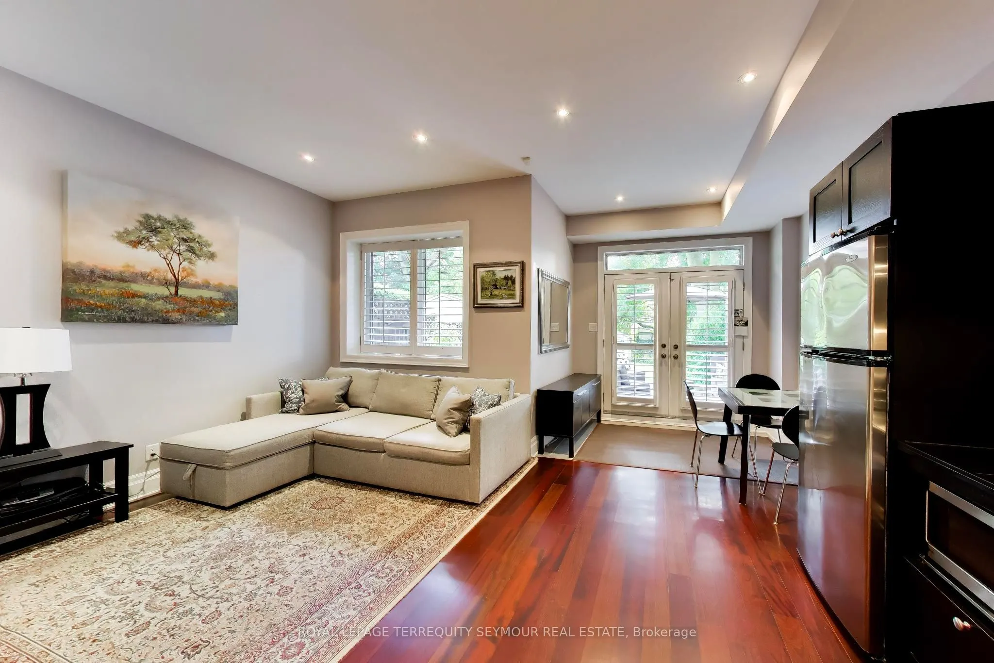 459 Soudan Avenue