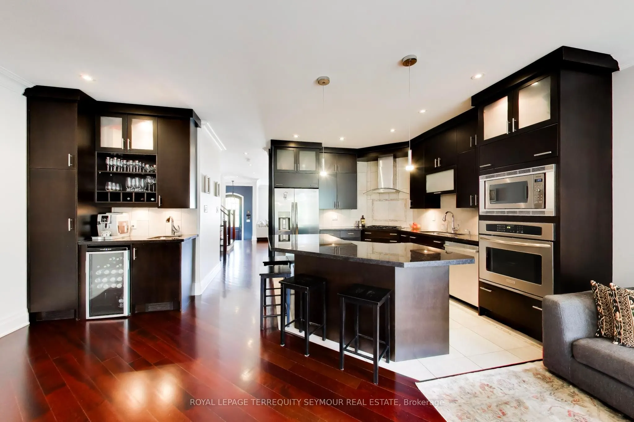 459 Soudan Avenue