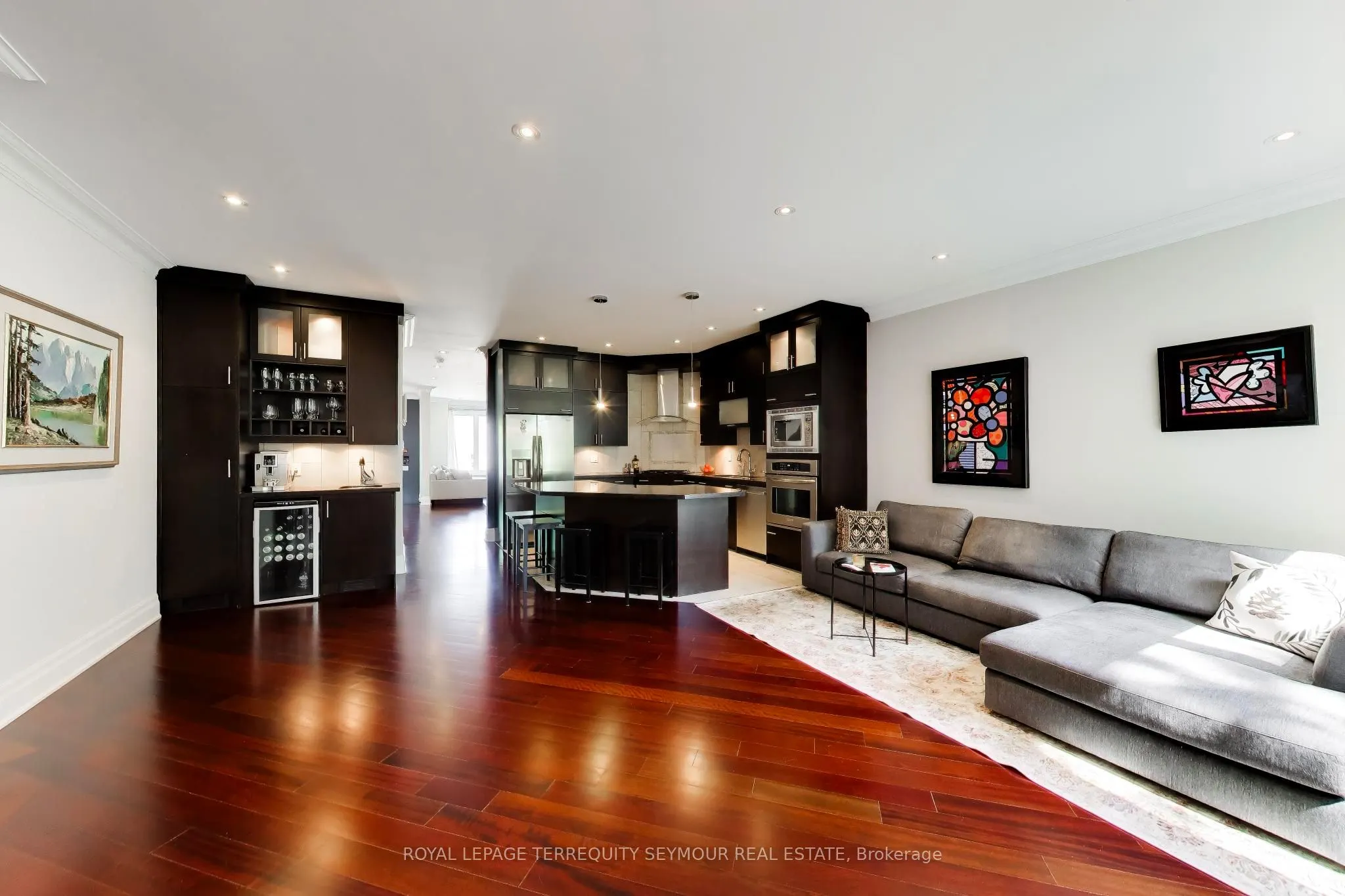 459 Soudan Avenue