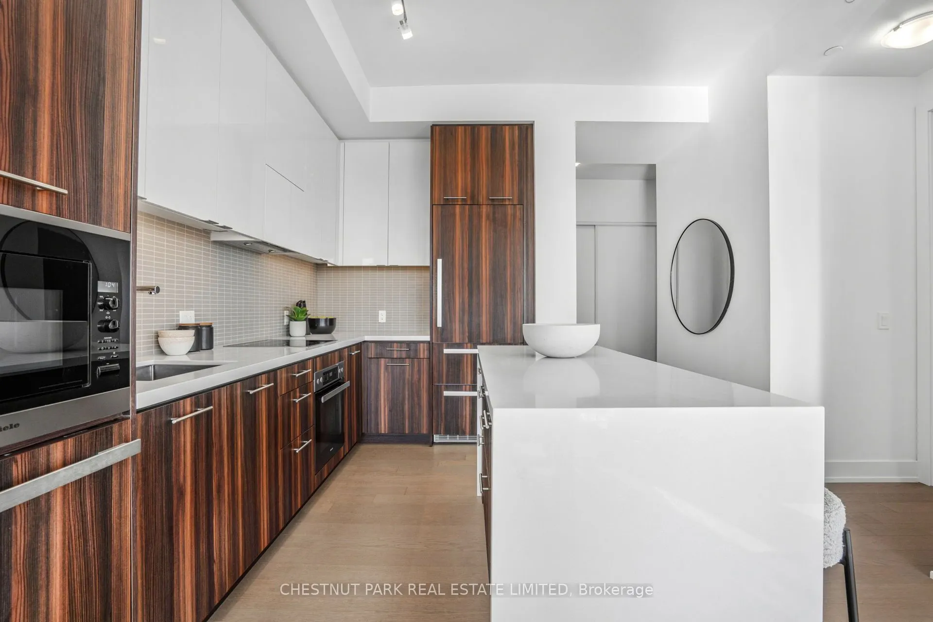 11 Lillian Street #1802