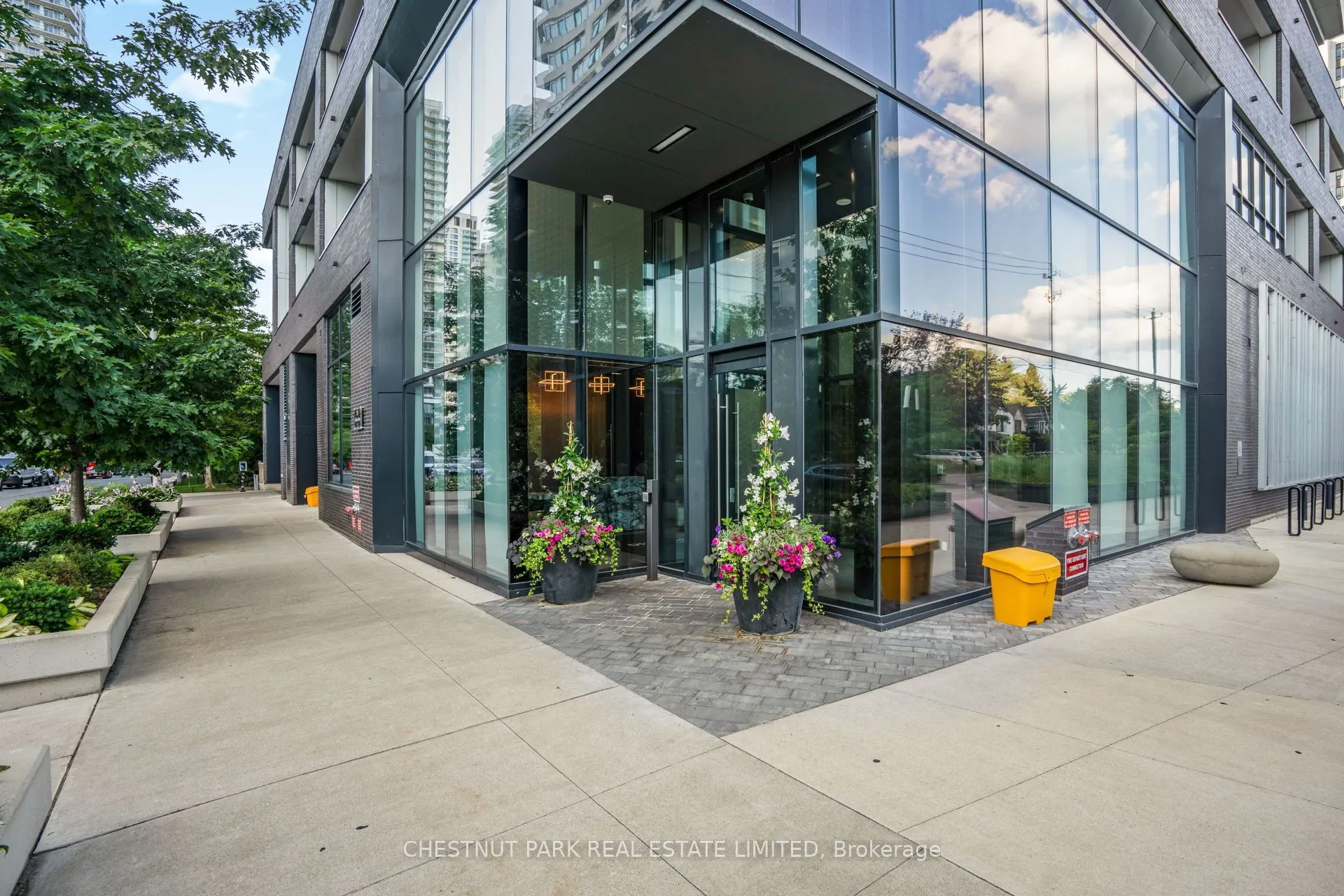 11 Lillian Street #1802