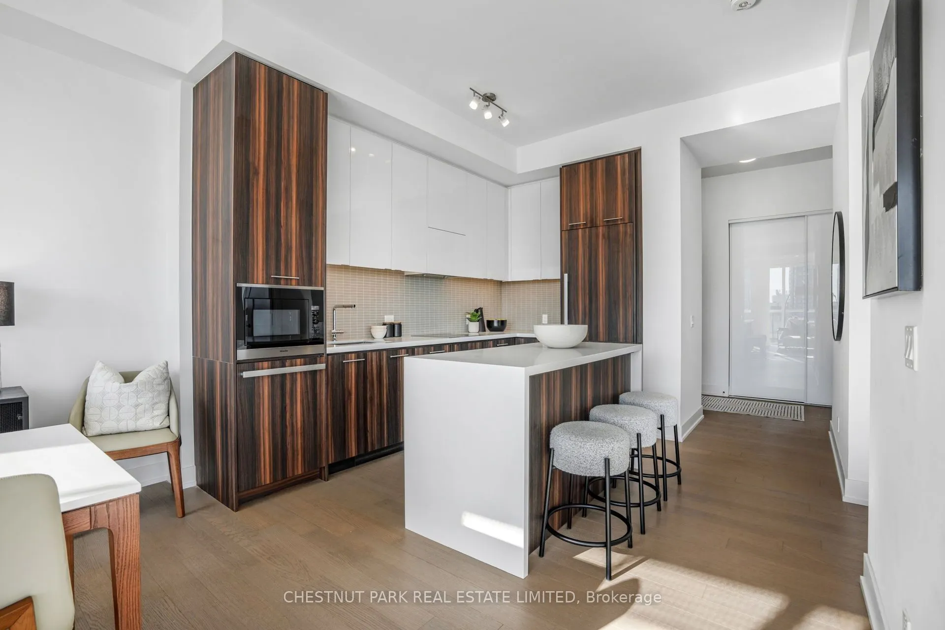 11 Lillian Street #1802
