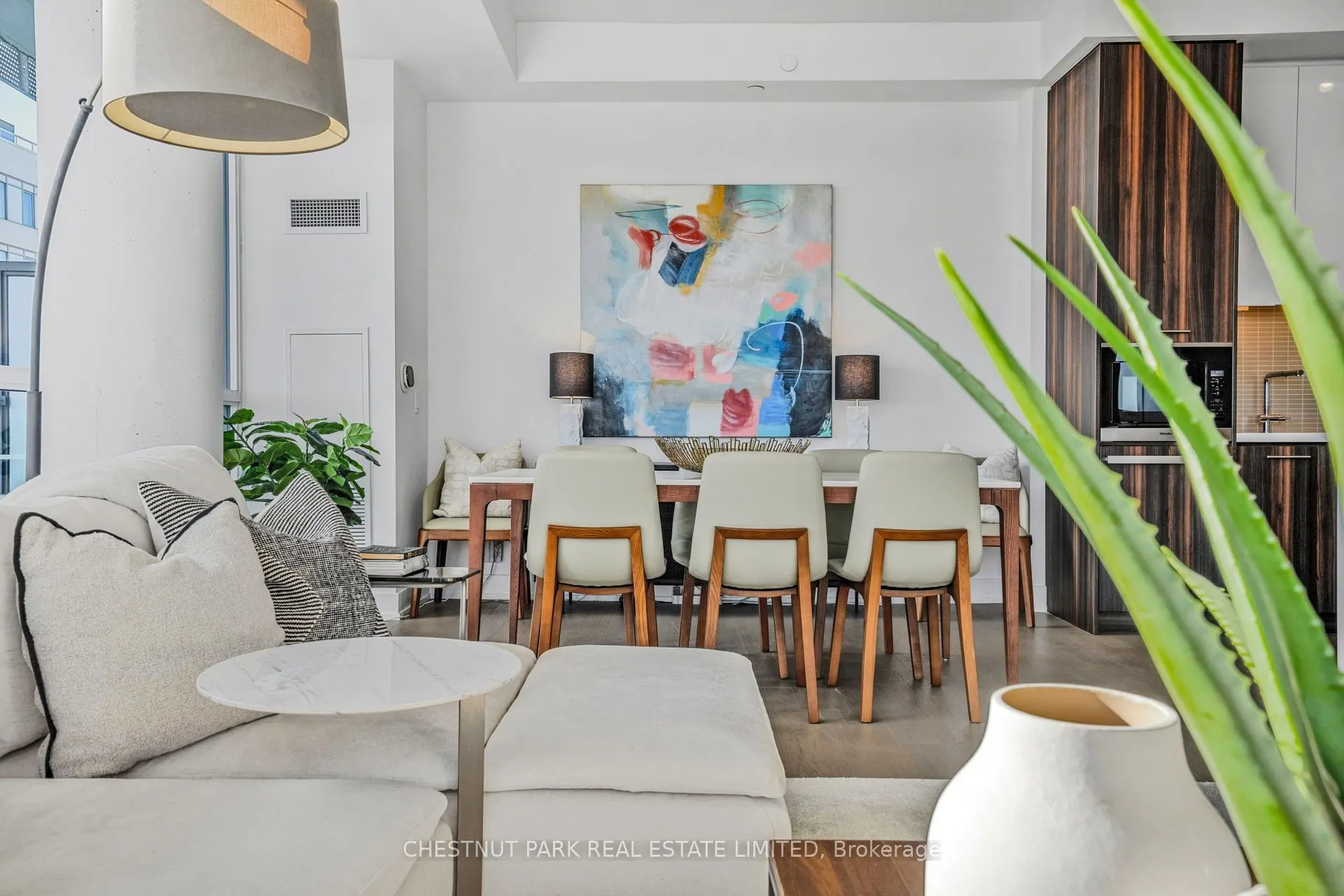 11 Lillian Street #1802