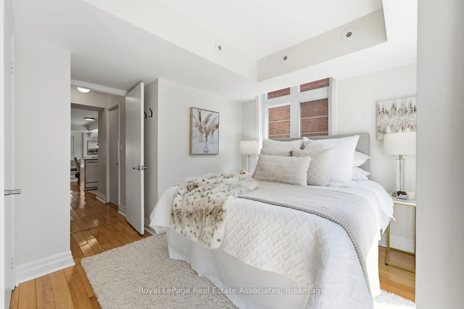 415 Jarvis Street #206