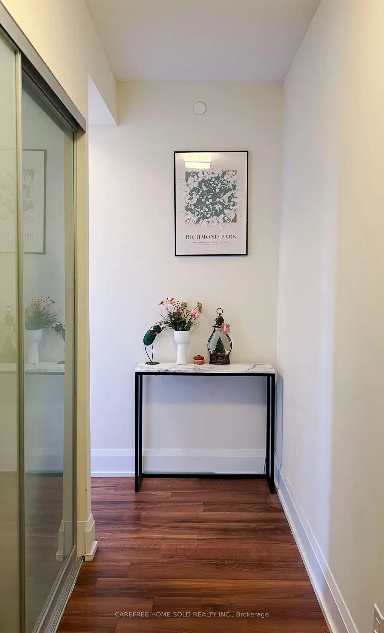 120 Harrison Garden Boulevard #527