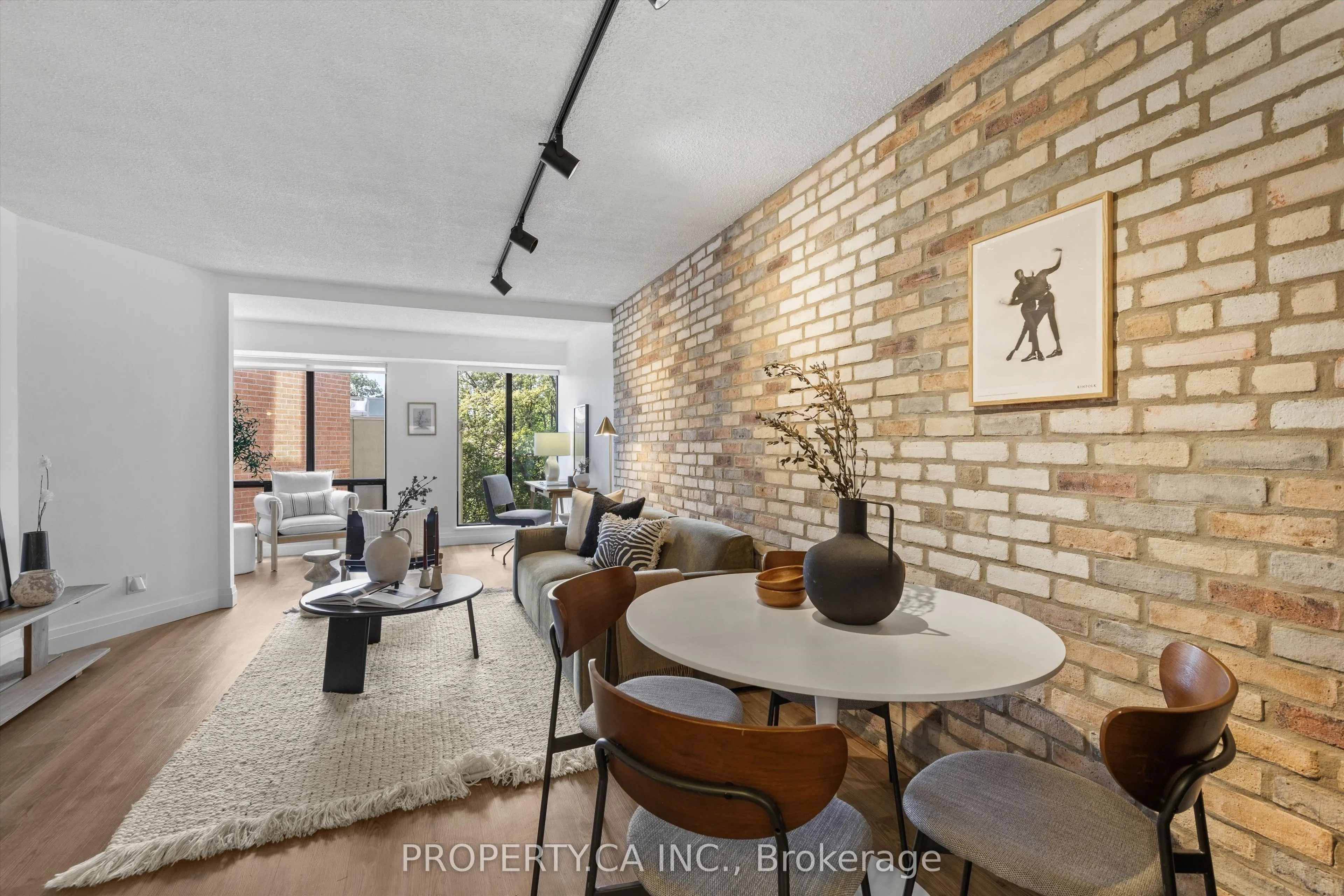 456 College Street #306