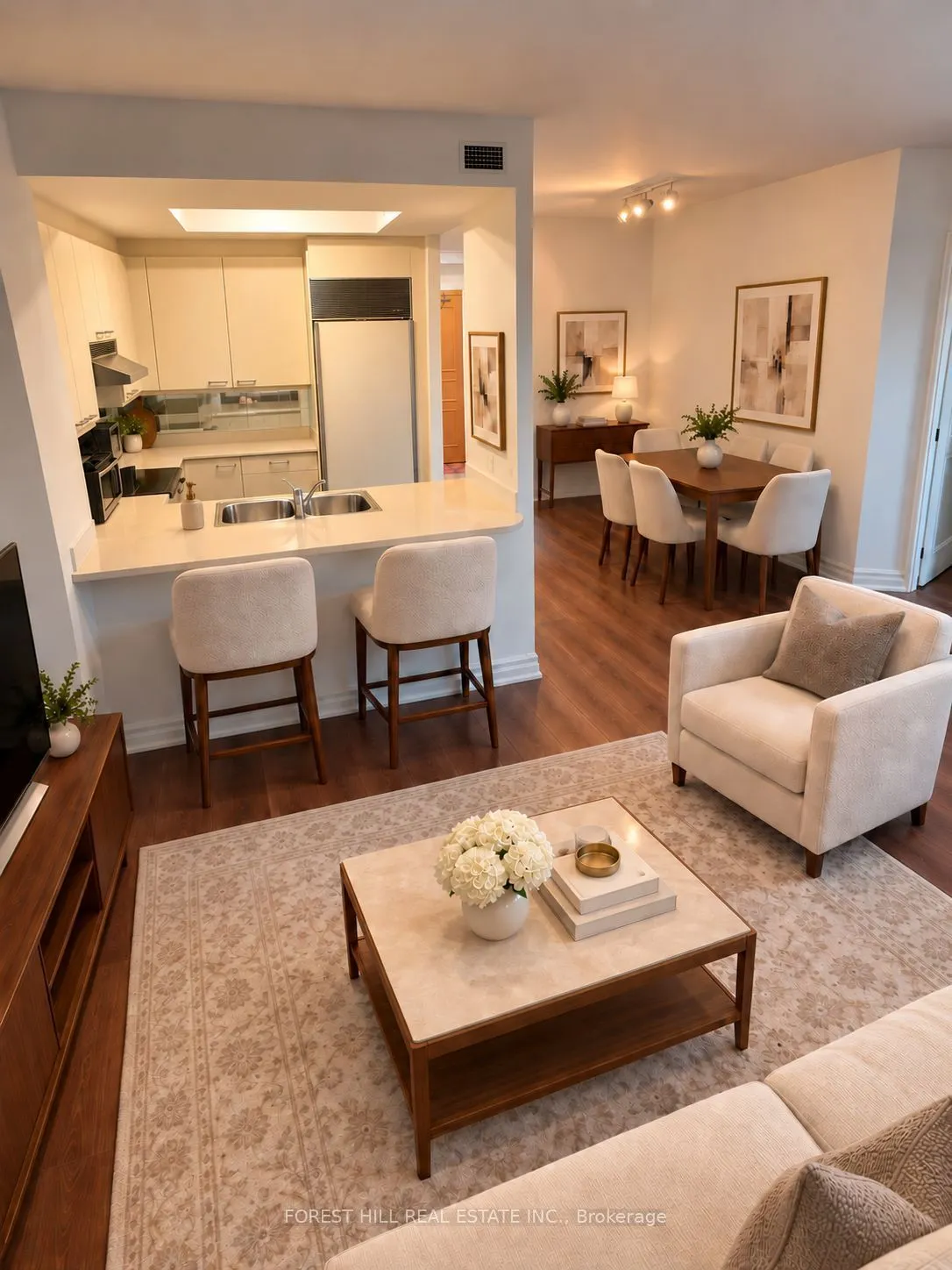 38 Avenue Road #802