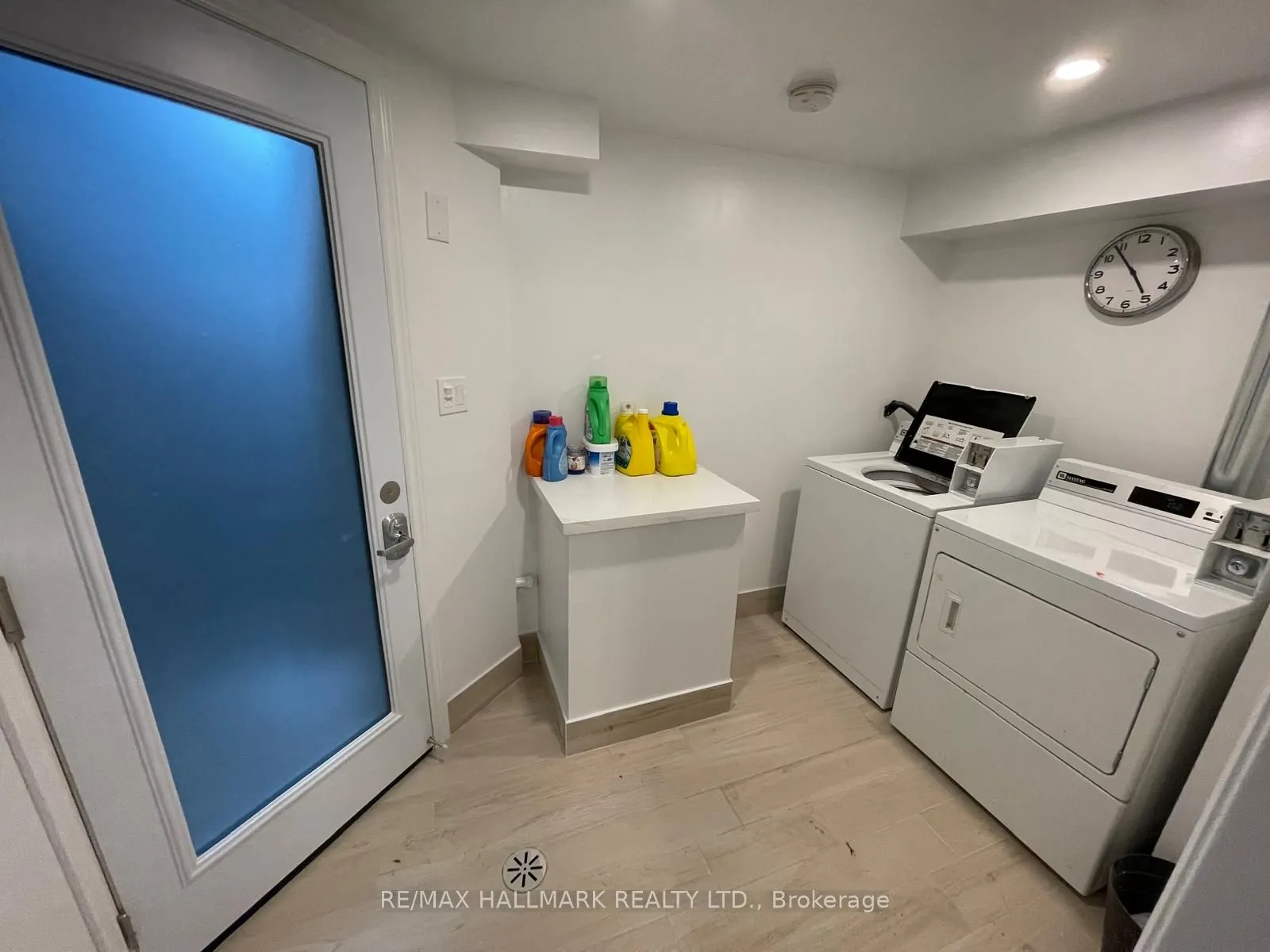 61 Cecil Street ##3