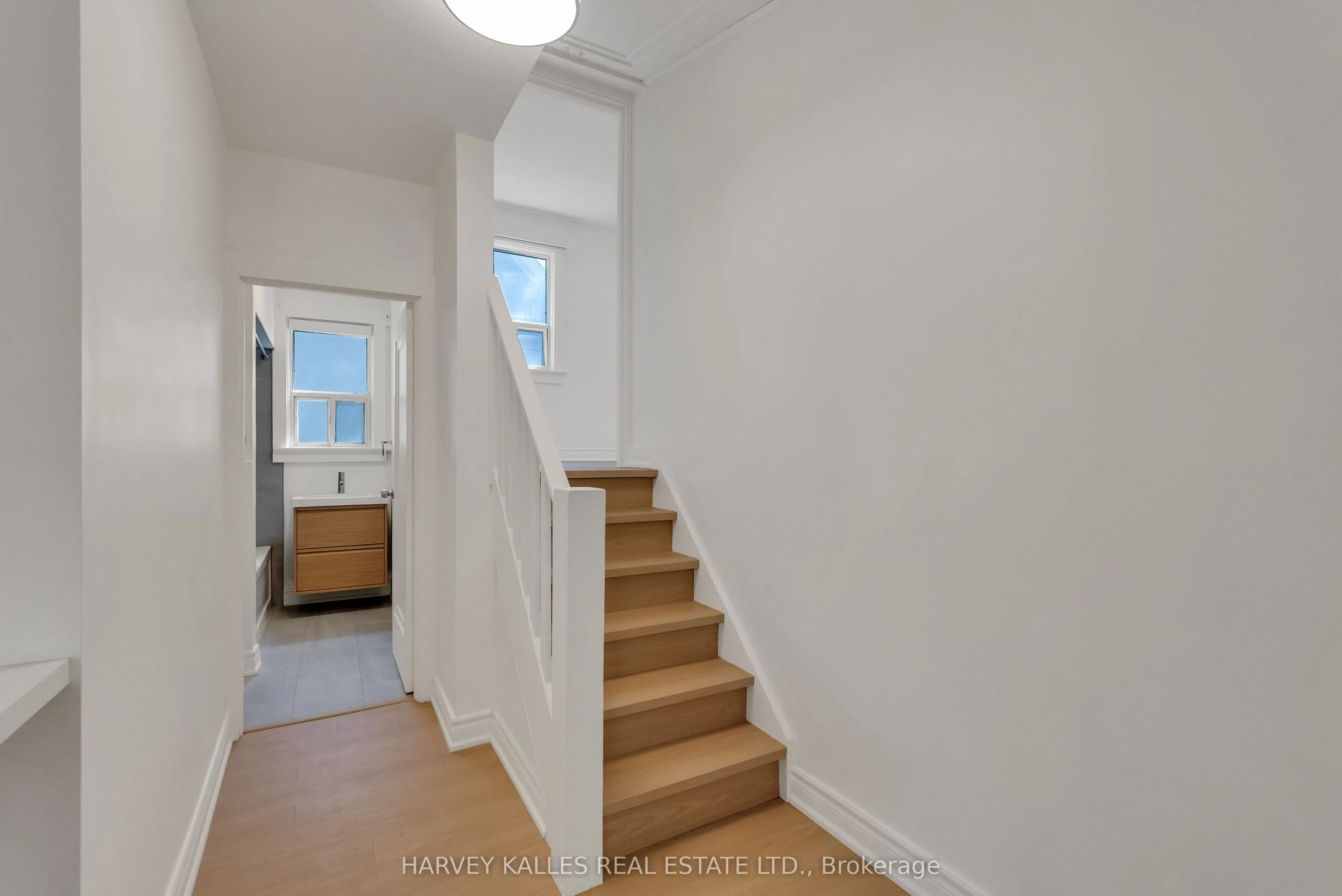 106 Florence Avenue