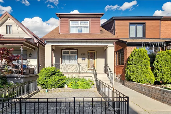494 Oakwood Avenue W