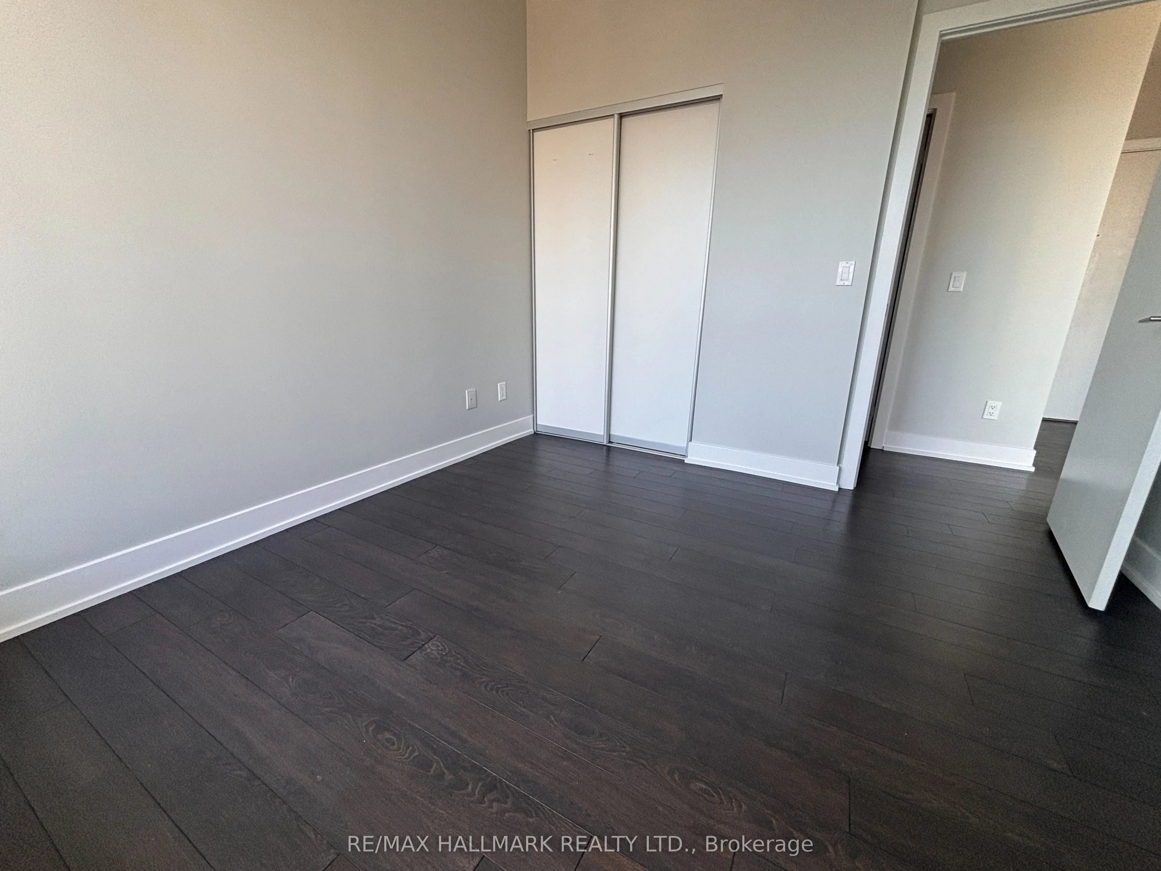 90 Stadium Road #905