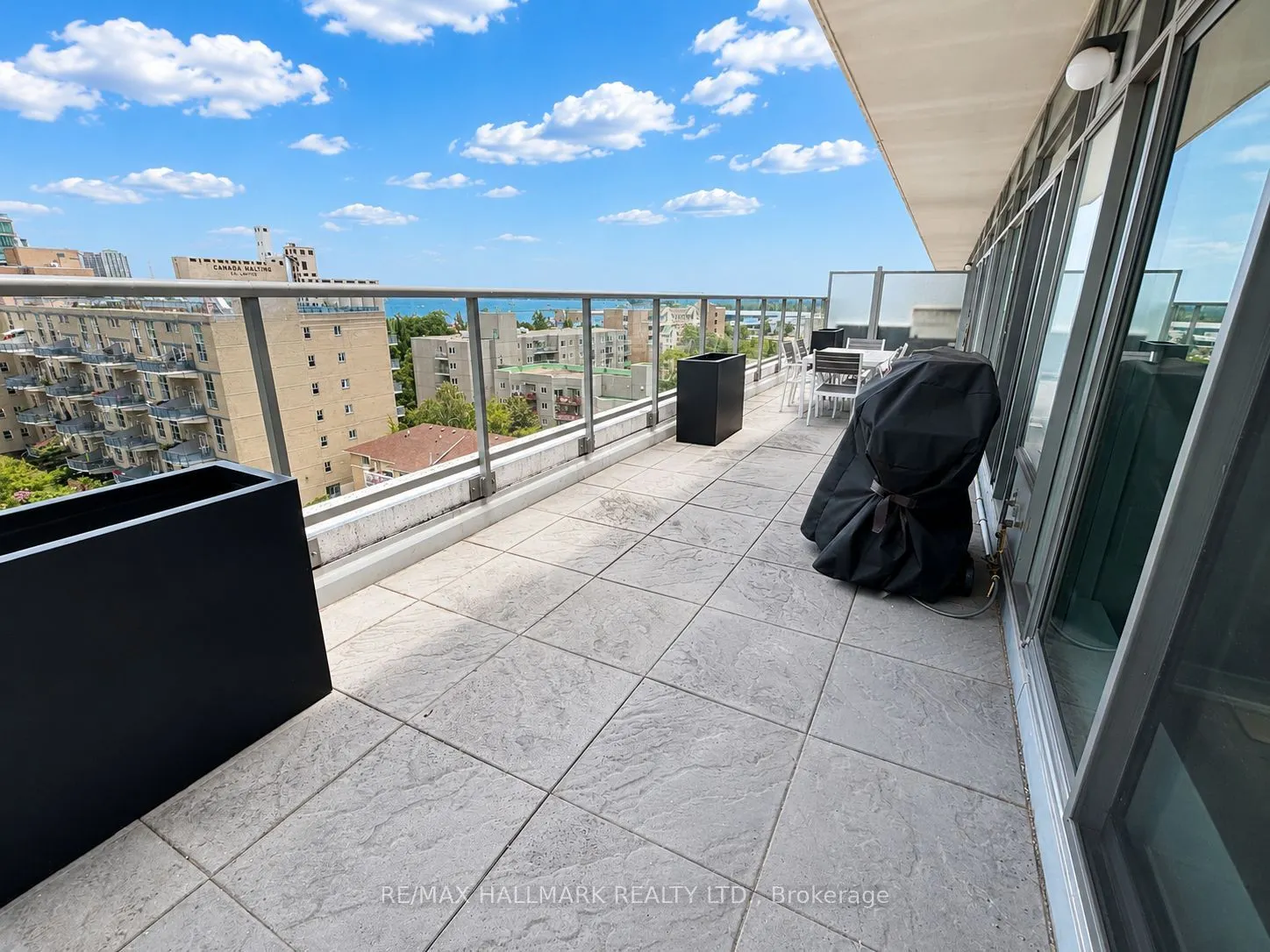 90 Stadium Road #905