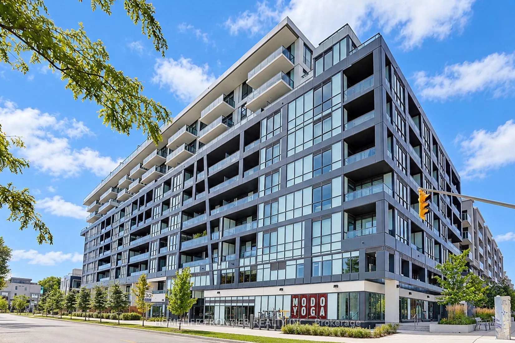 6 Greenbriar Road E #808