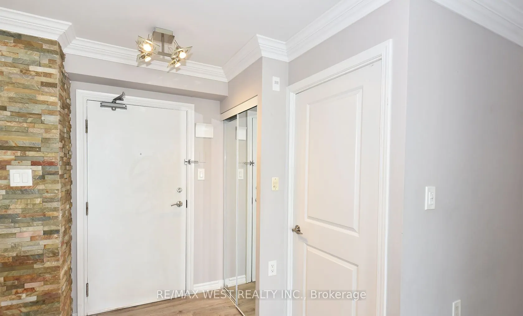 920 Sheppard Avenue W #705