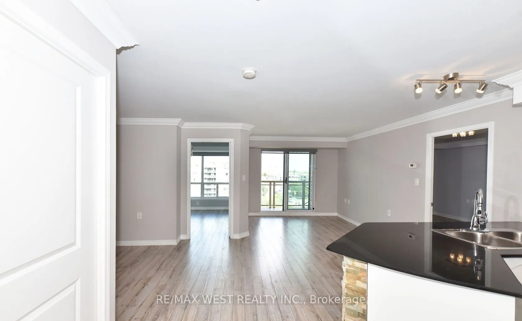920 Sheppard Avenue W #705