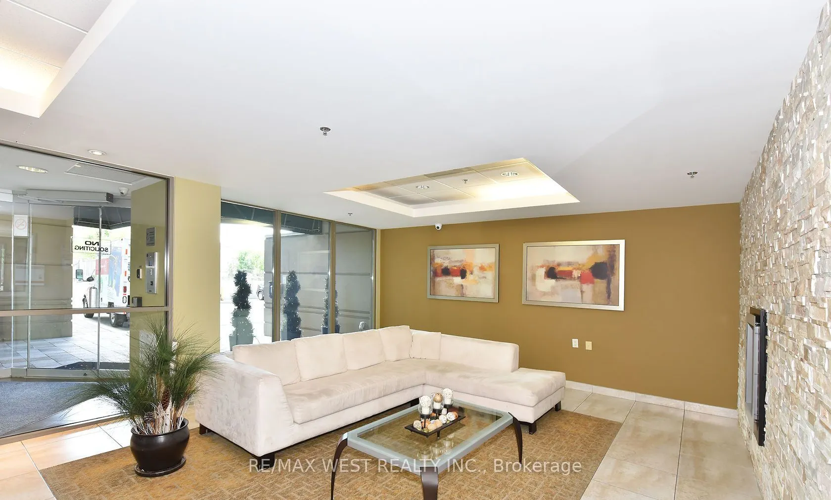 920 Sheppard Avenue W #705