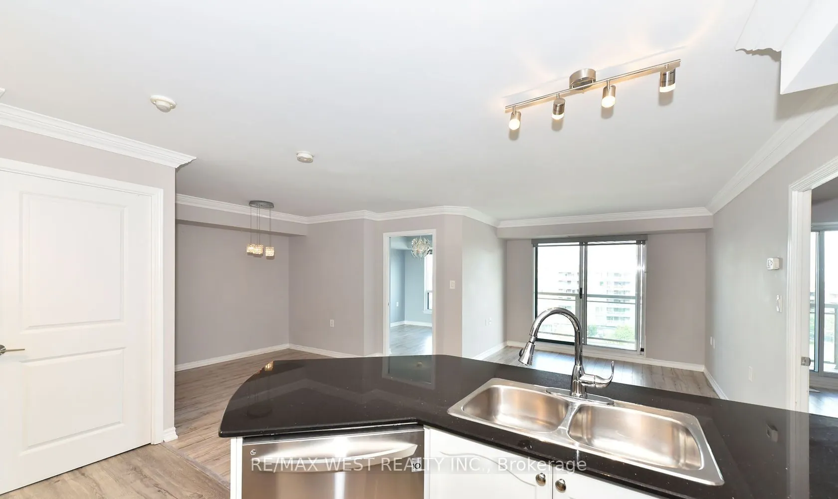 920 Sheppard Avenue W #705