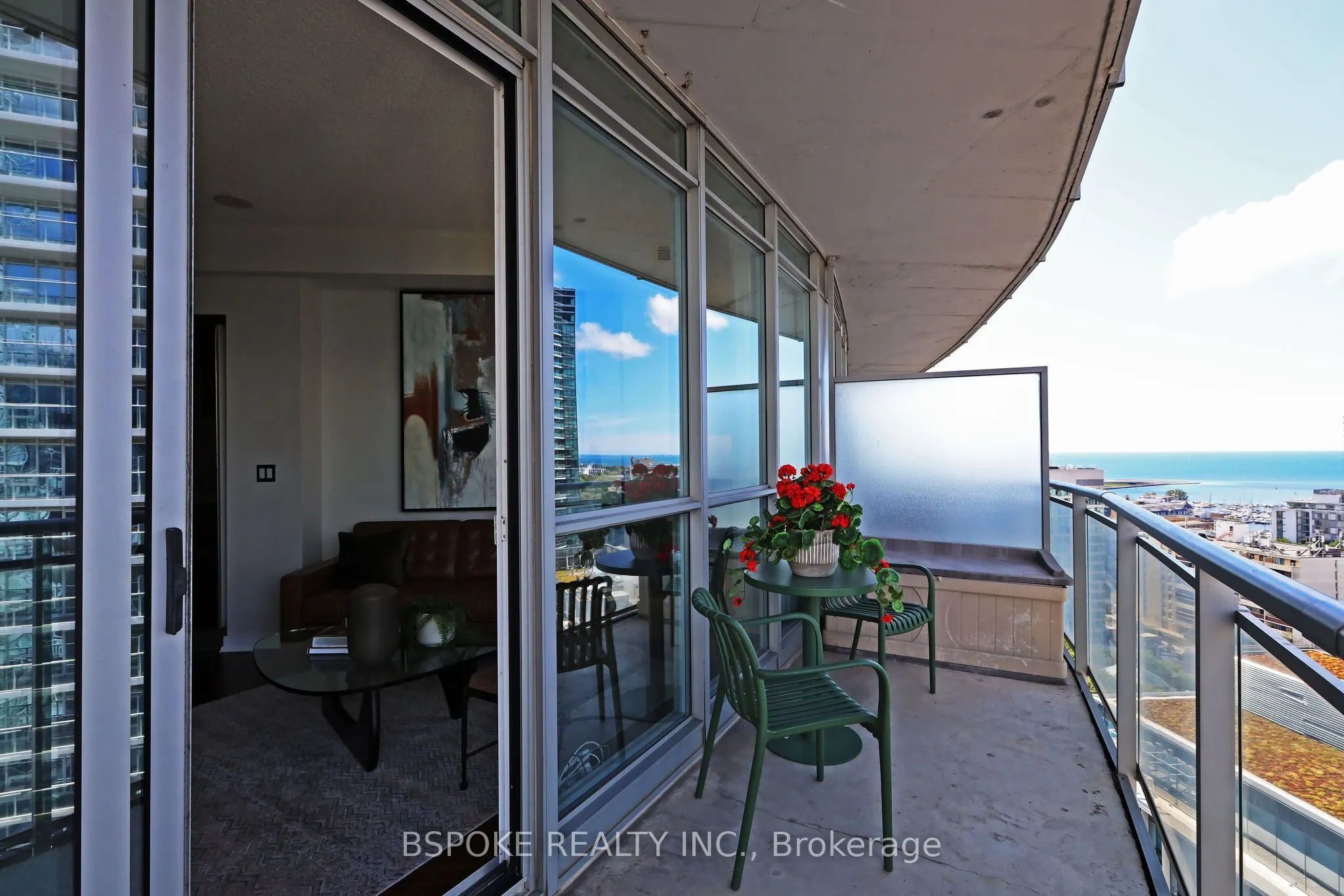 38 Dan Leckie Way #2207