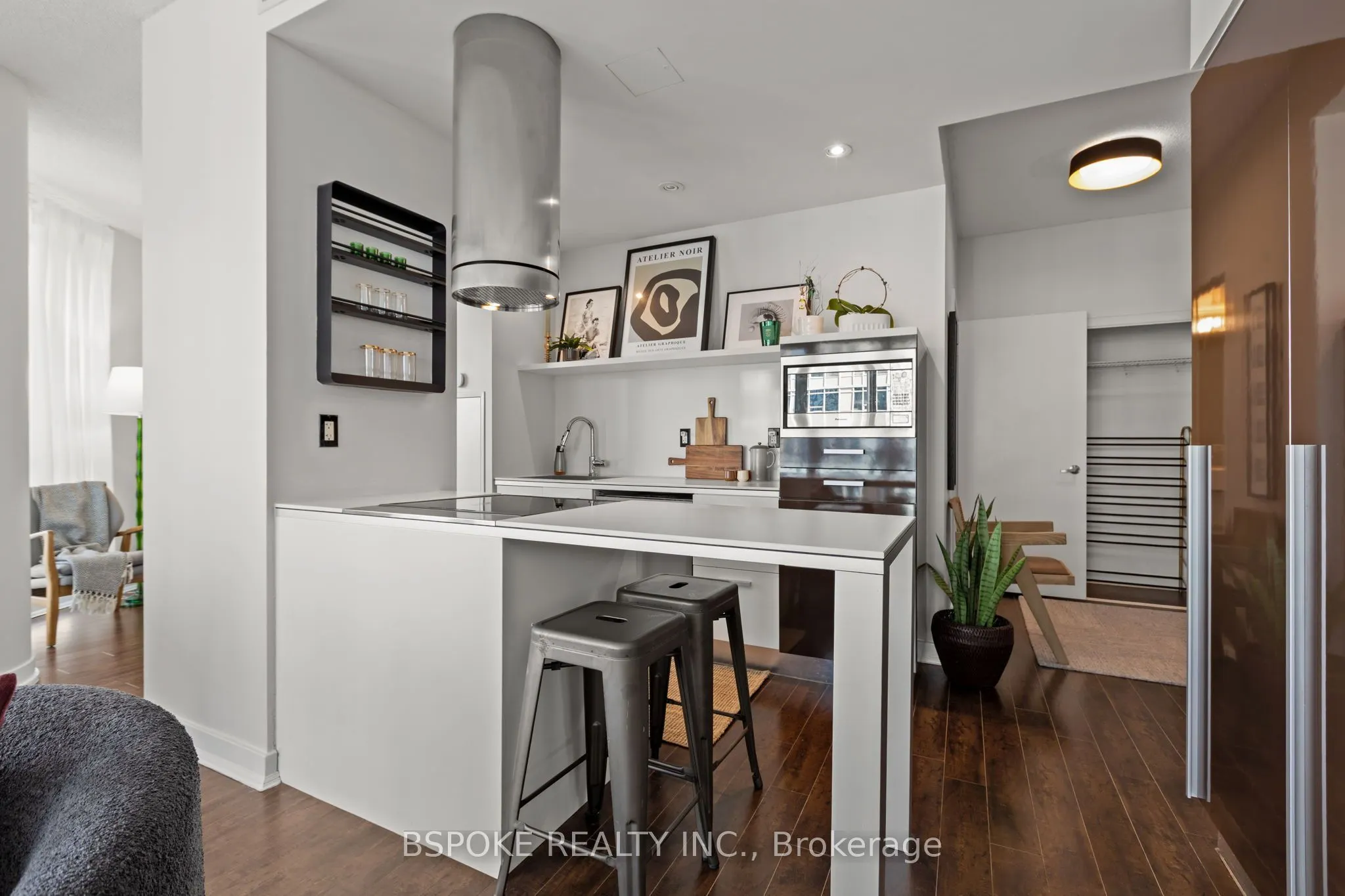 38 Dan Leckie Way #2207
