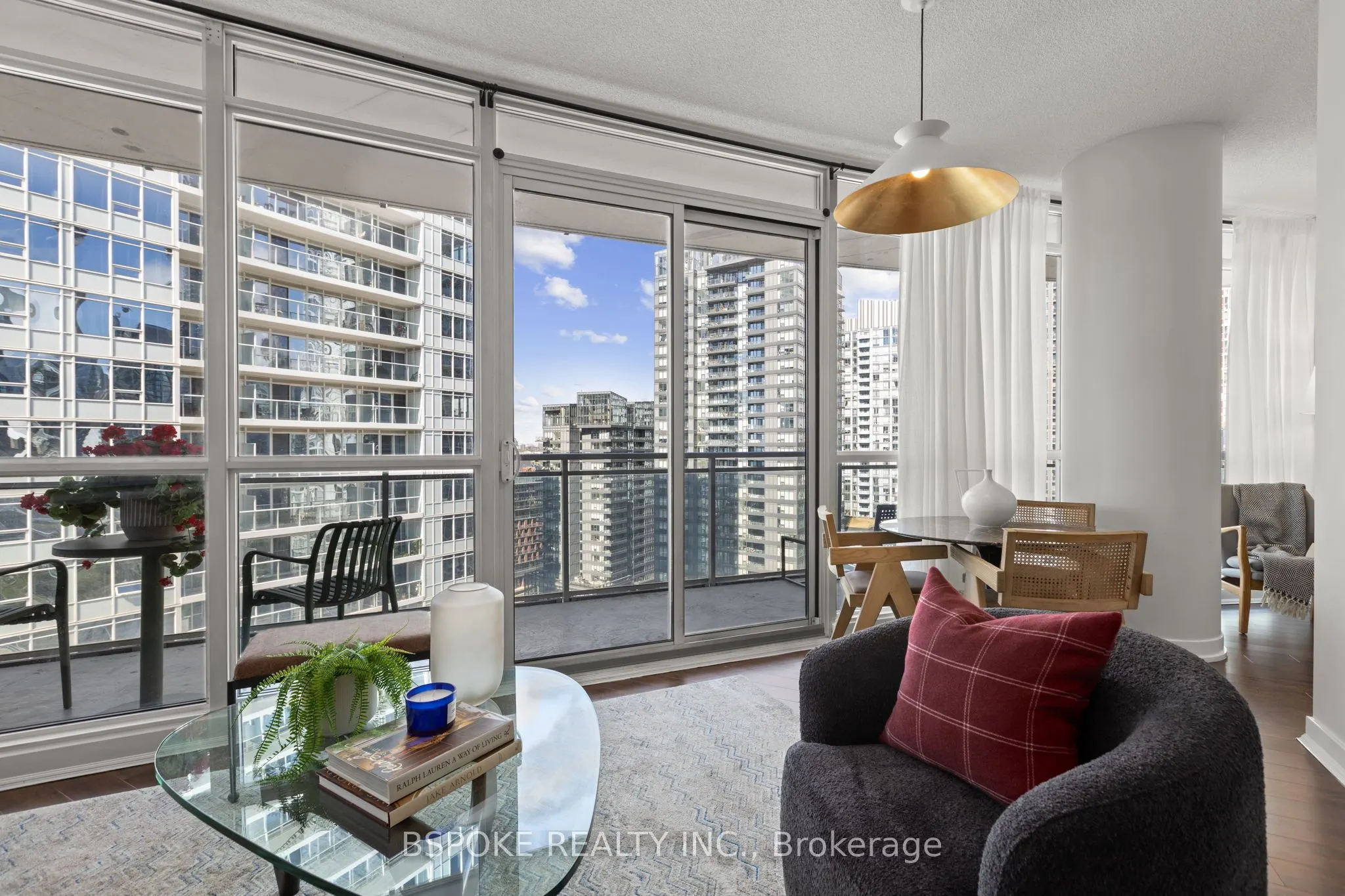 38 Dan Leckie Way #2207