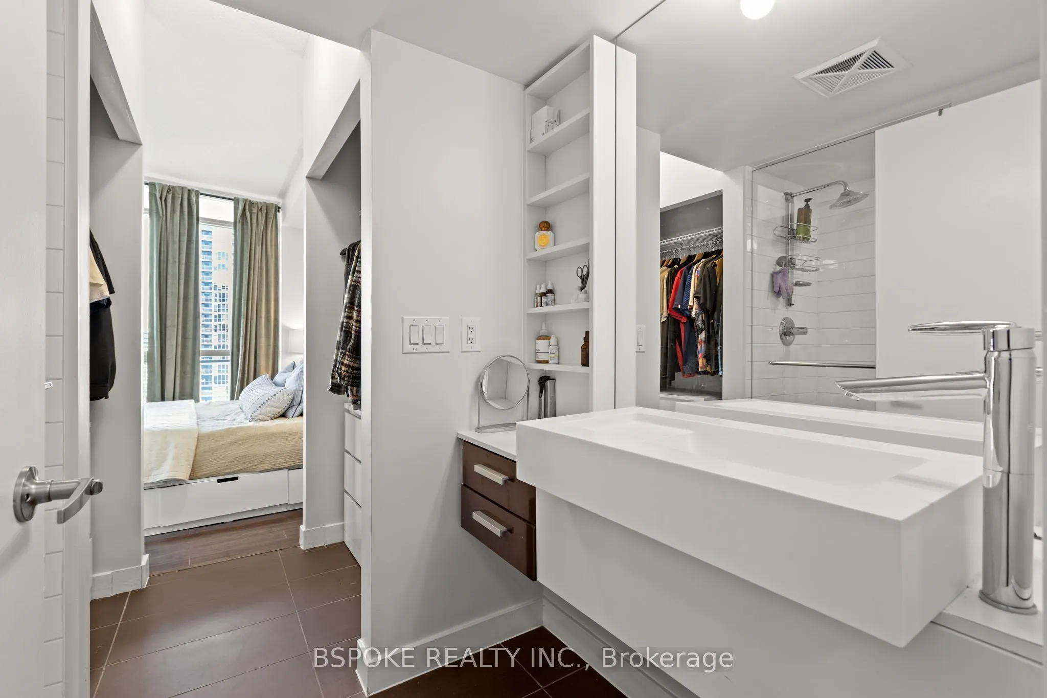 38 Dan Leckie Way #2207
