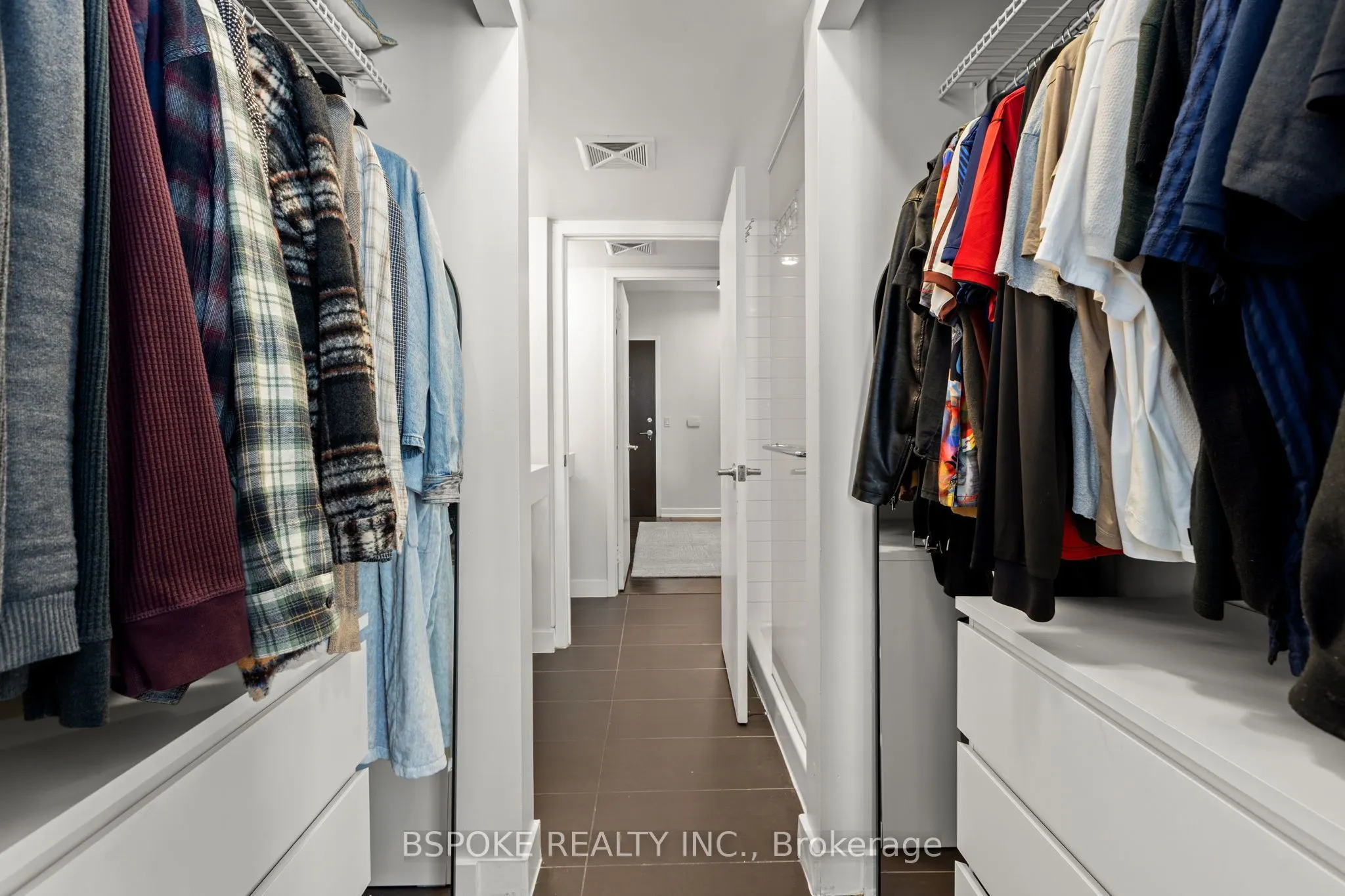 38 Dan Leckie Way #2207