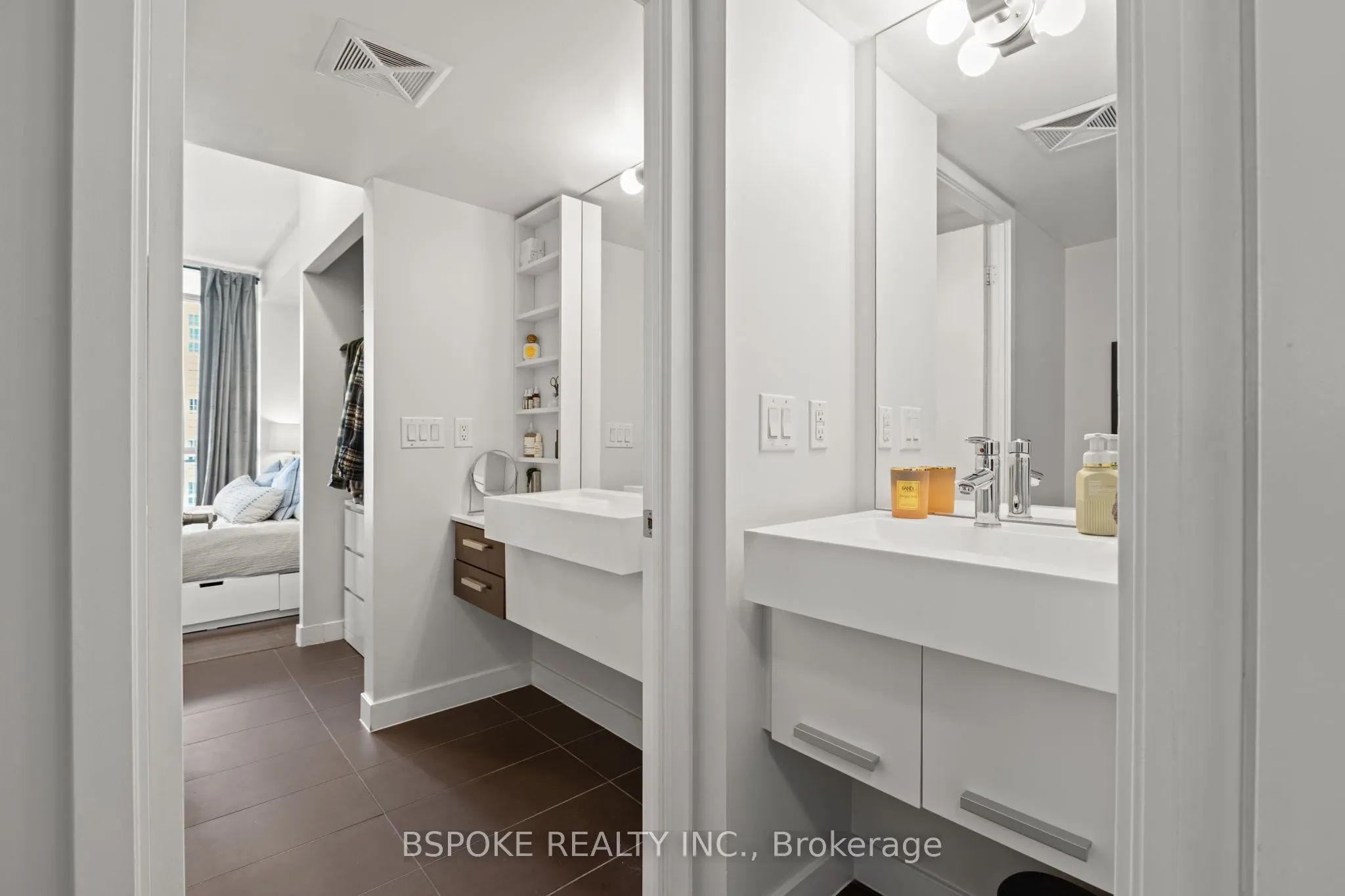 38 Dan Leckie Way #2207