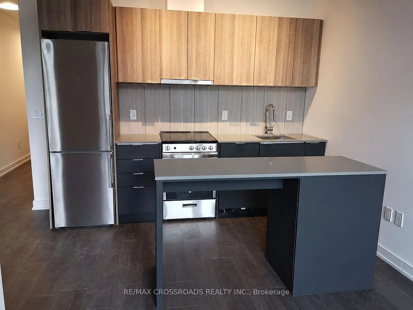 8 Tippett Road #203