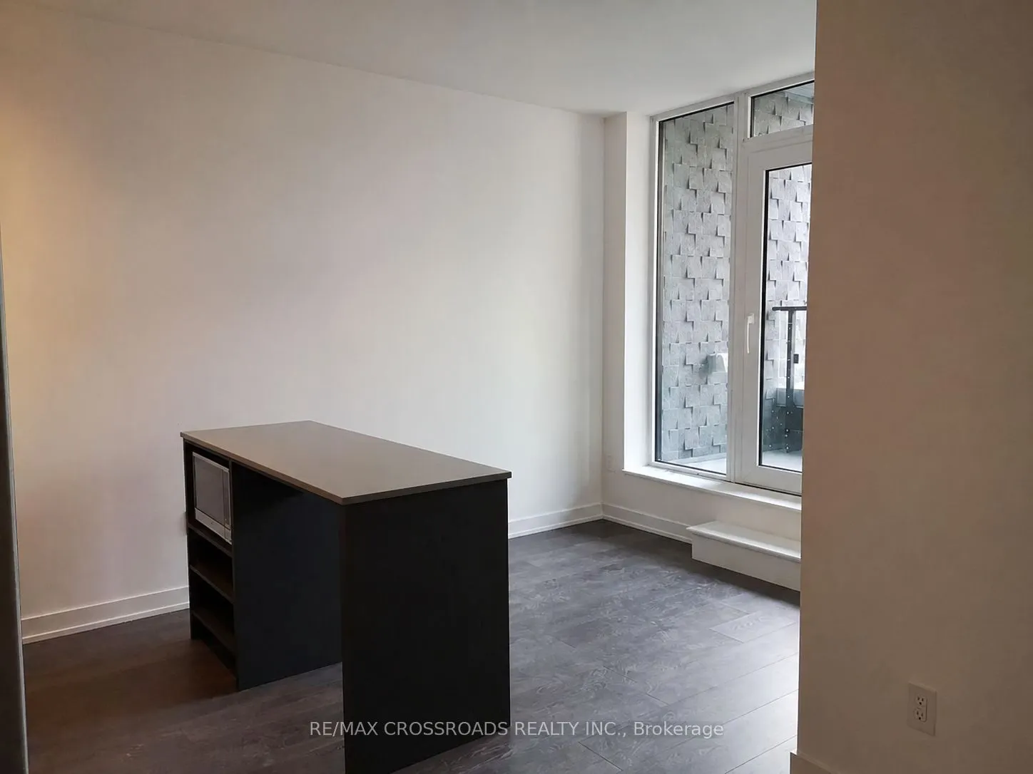 8 Tippett Road #203